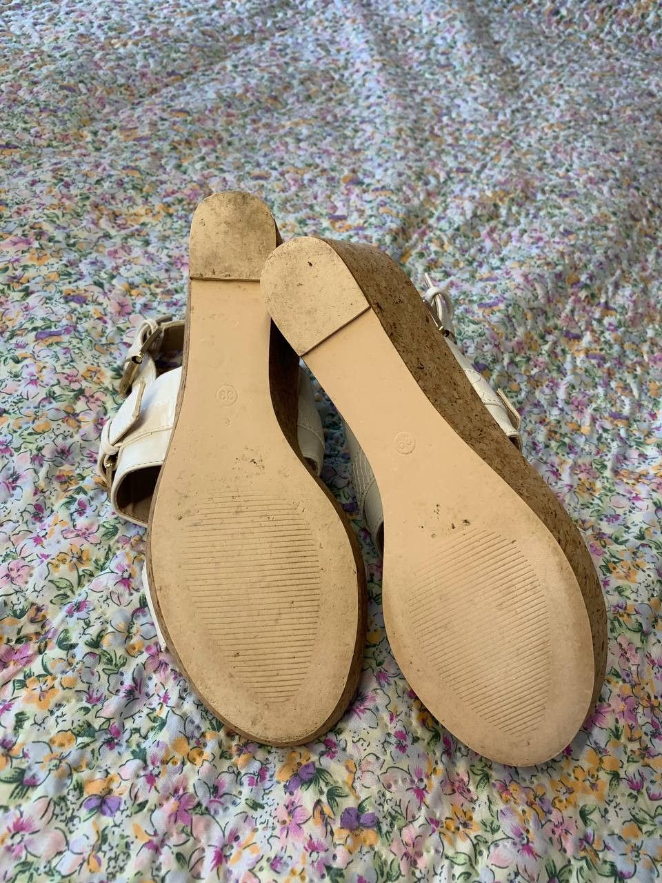 Kurt Geiger Kurt Geiger Carvela white leather women's platform sandals Size US 8.5 / IT 38.5 - 8 Thumbnail