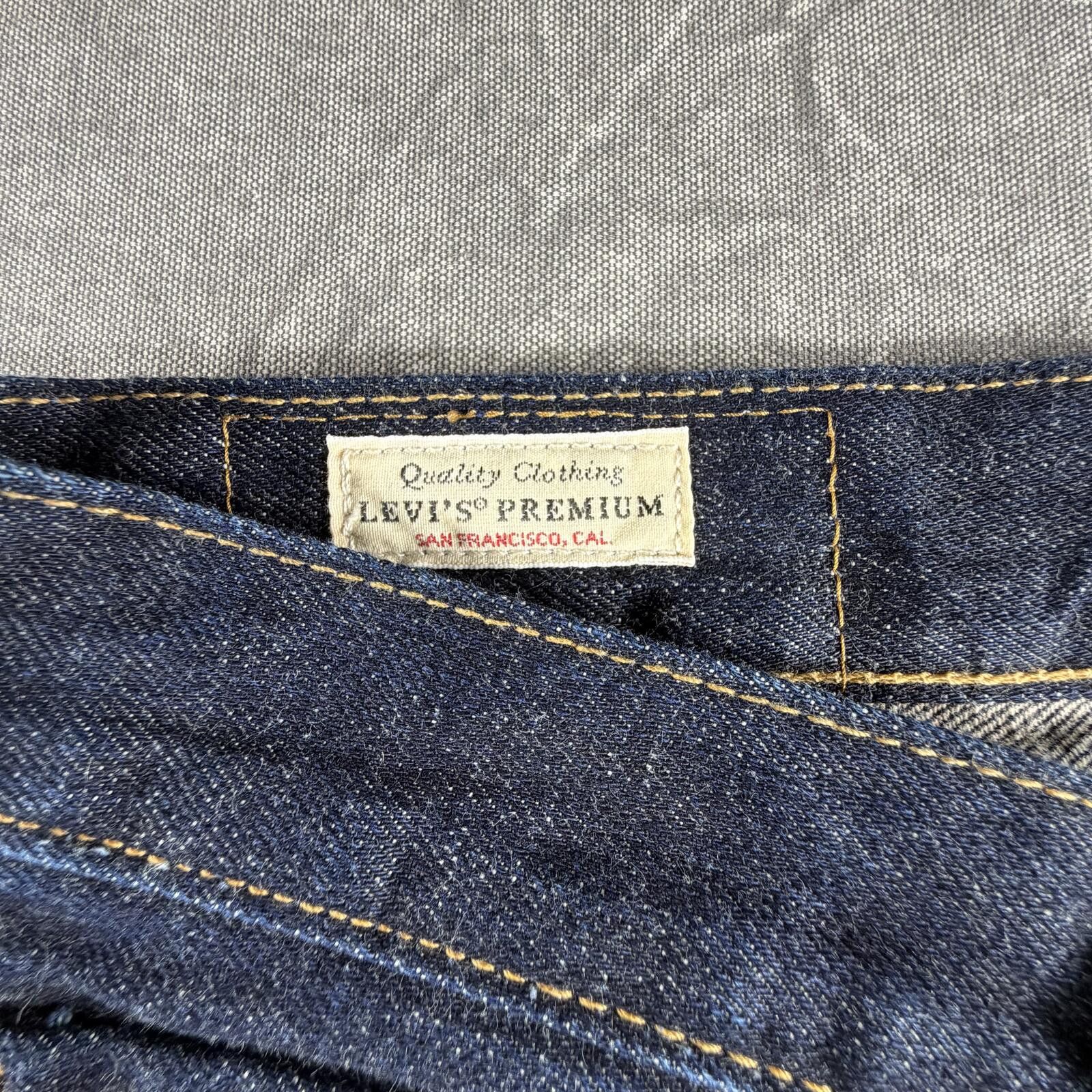 Levi's Levi's Pants Men's 31x30 501 Denim Indigo PC9-00501-1484 Size US 31 - 5 Thumbnail