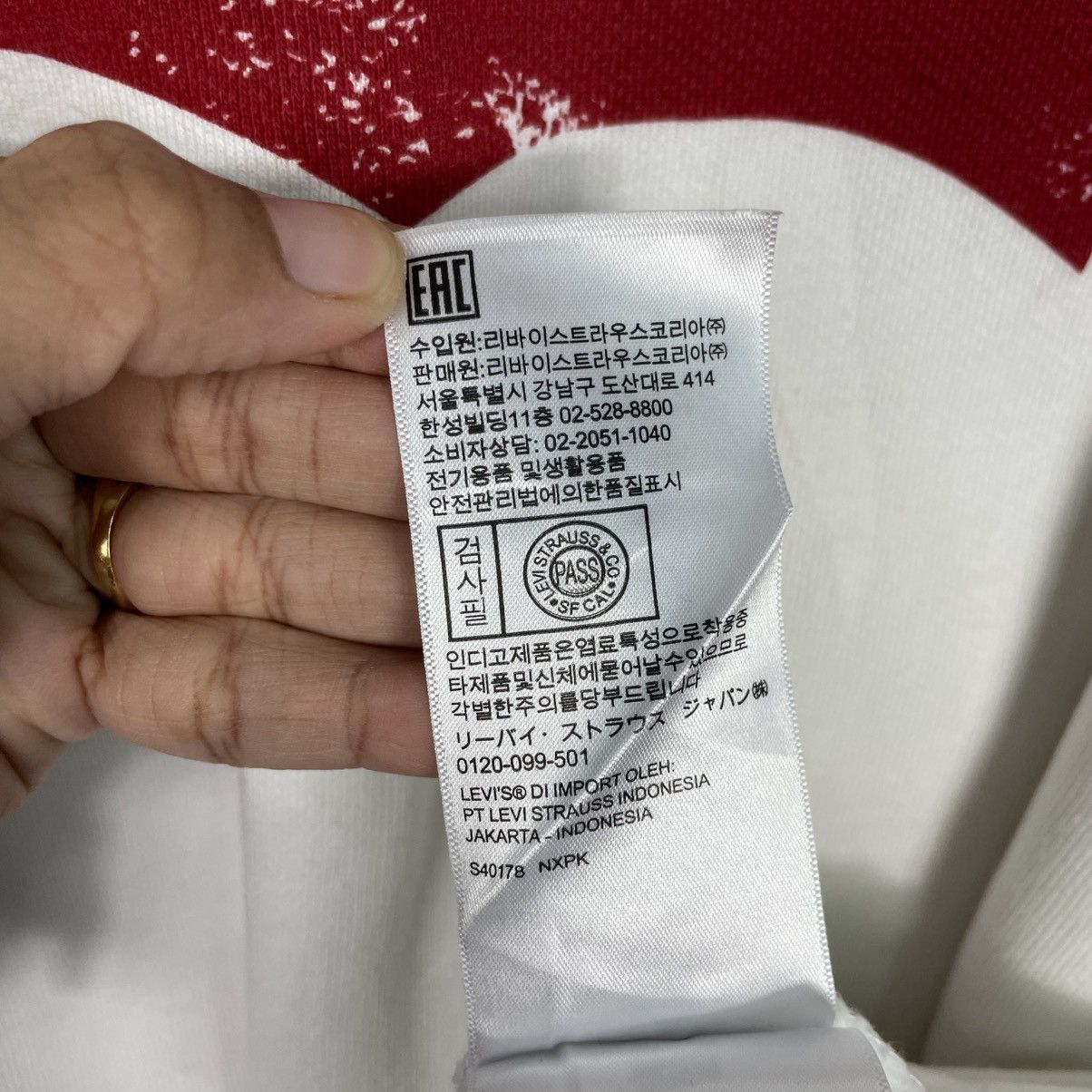 Levi's Levi's Big Logo White Crewneck Sweatshirt Size US M / EU 48-50 / 2 - 15 Thumbnail