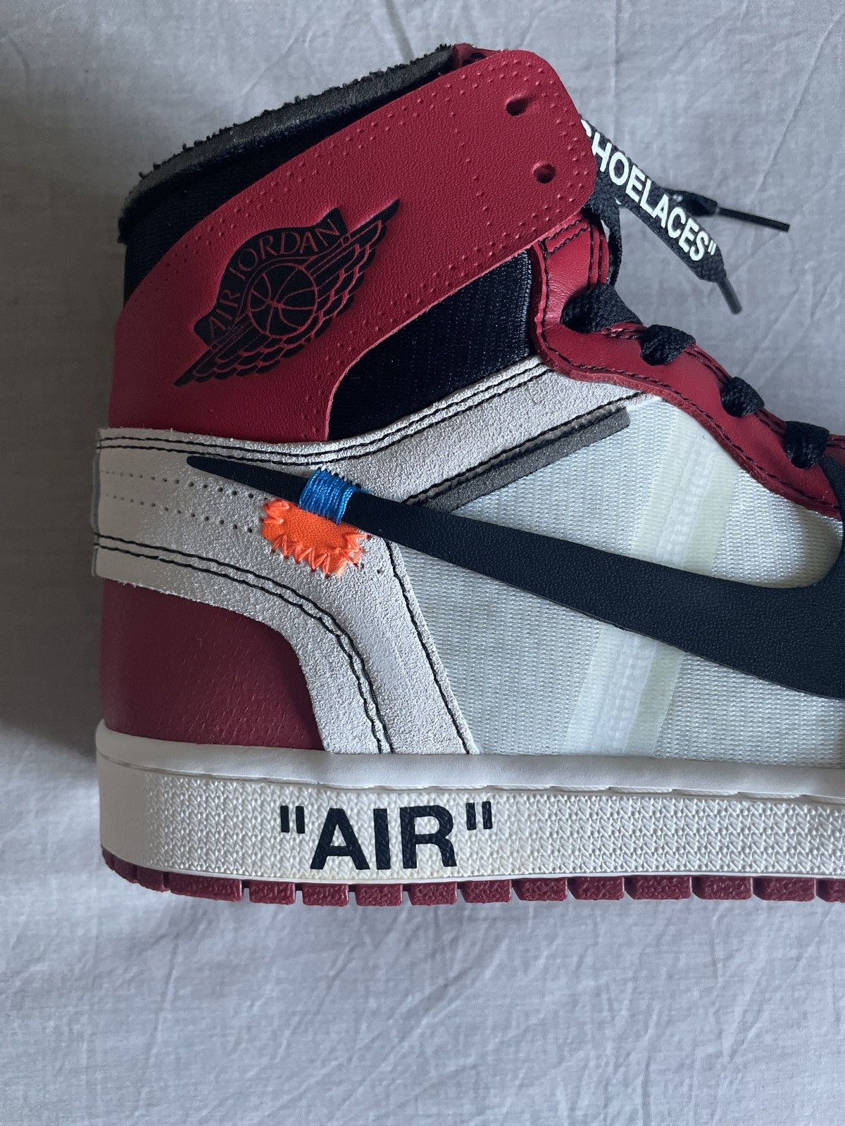 Jordan Brand × Nike × Off-White Jordan 1 Retro High Off-White Chicago Size US 9 / EU 42 - 14 Thumbnail