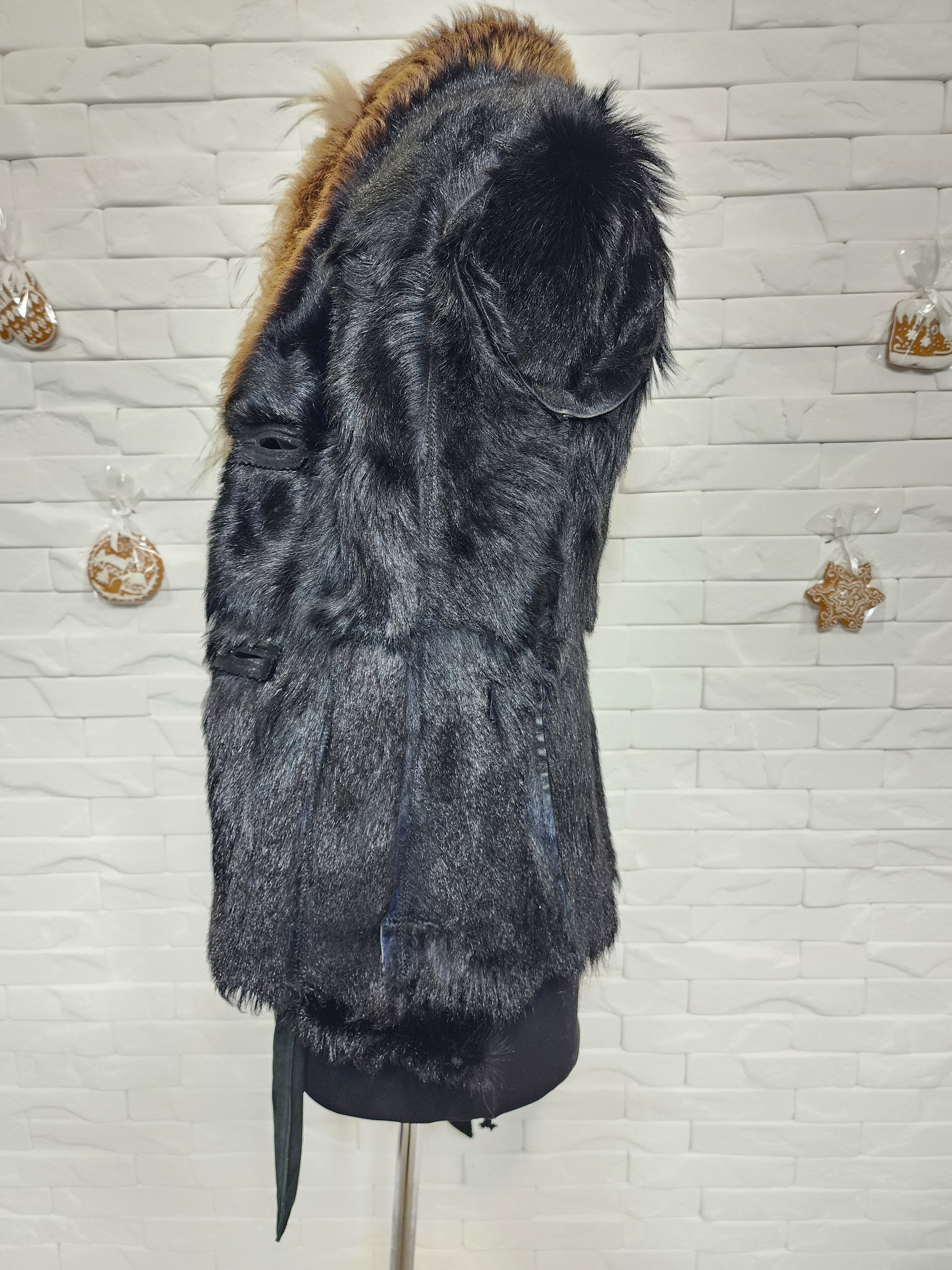 Furla Black Sheepskin Coat: Genuine Fur Collar, Belted Winter Coat Size M / US 6-8 / IT 42-44 - 10 Thumbnail