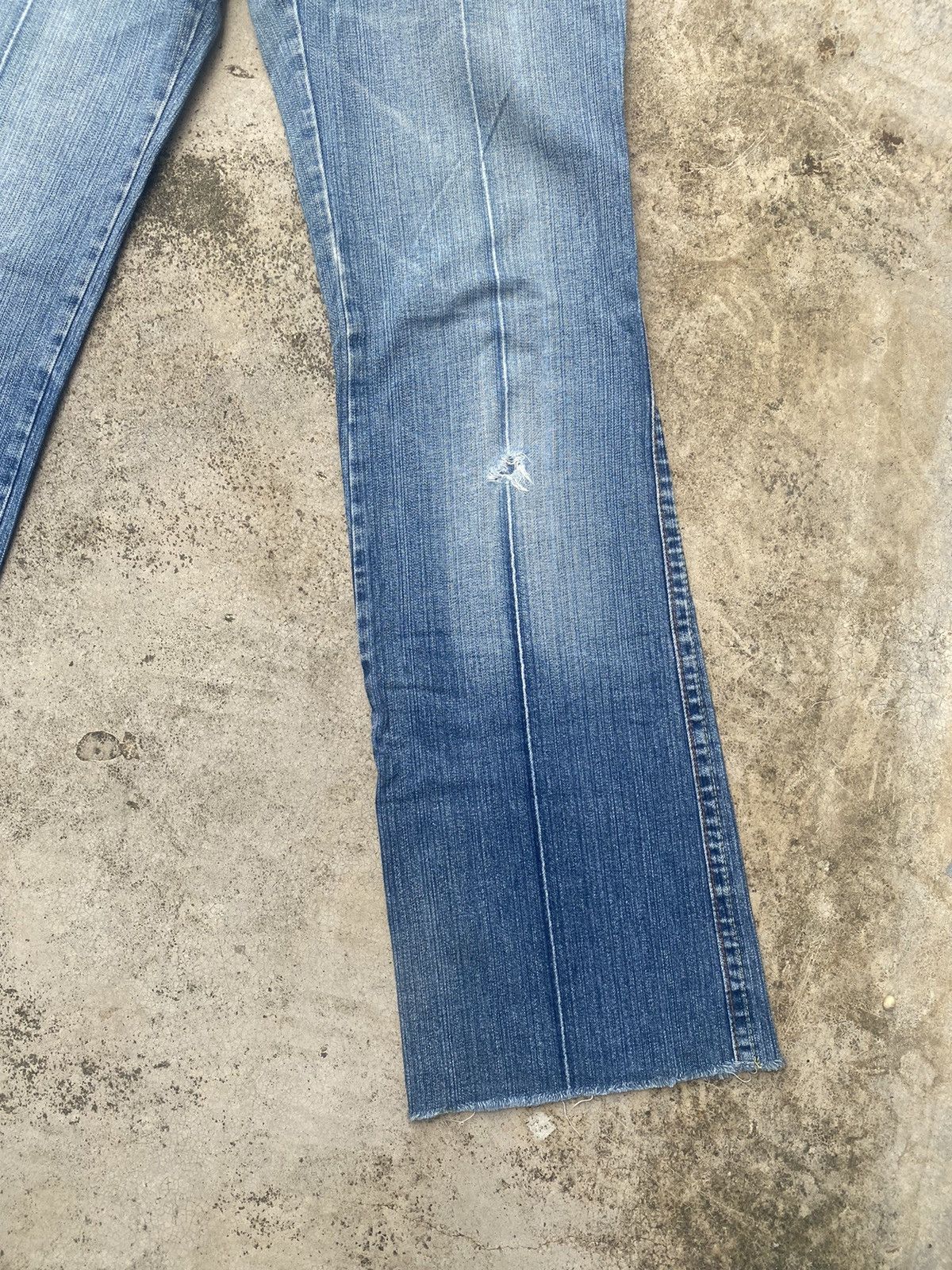 Designer × Dsquared2 × If Six Was Nine Flare Jeans Dsquared2 Faded Blue Low Rise Size US 31 - 4 Thumbnail