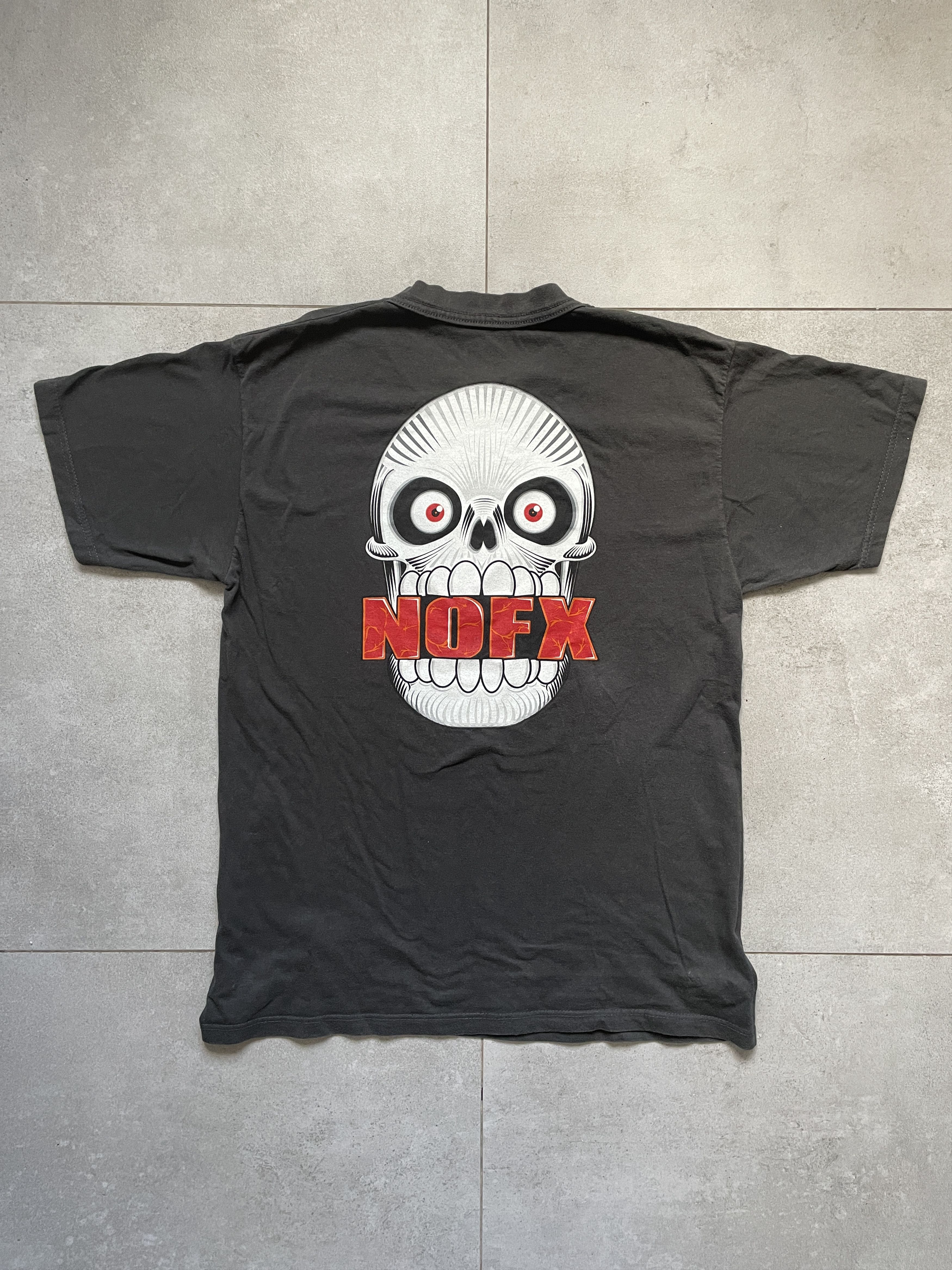 Band Tees × Vintage VINTAGE 90S Y2K NOFX WASHED FADED SKULL TEE Size US M / EU 48-50 / 2 - 1 Thumbnail