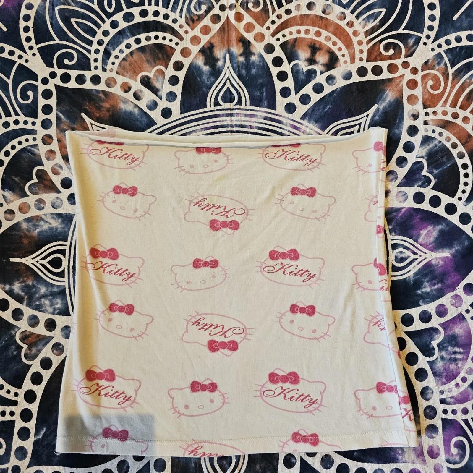 Designer Women's Hello Kitty White and Pink Crop-top Size L / US 10 / IT 46 - 5 Thumbnail