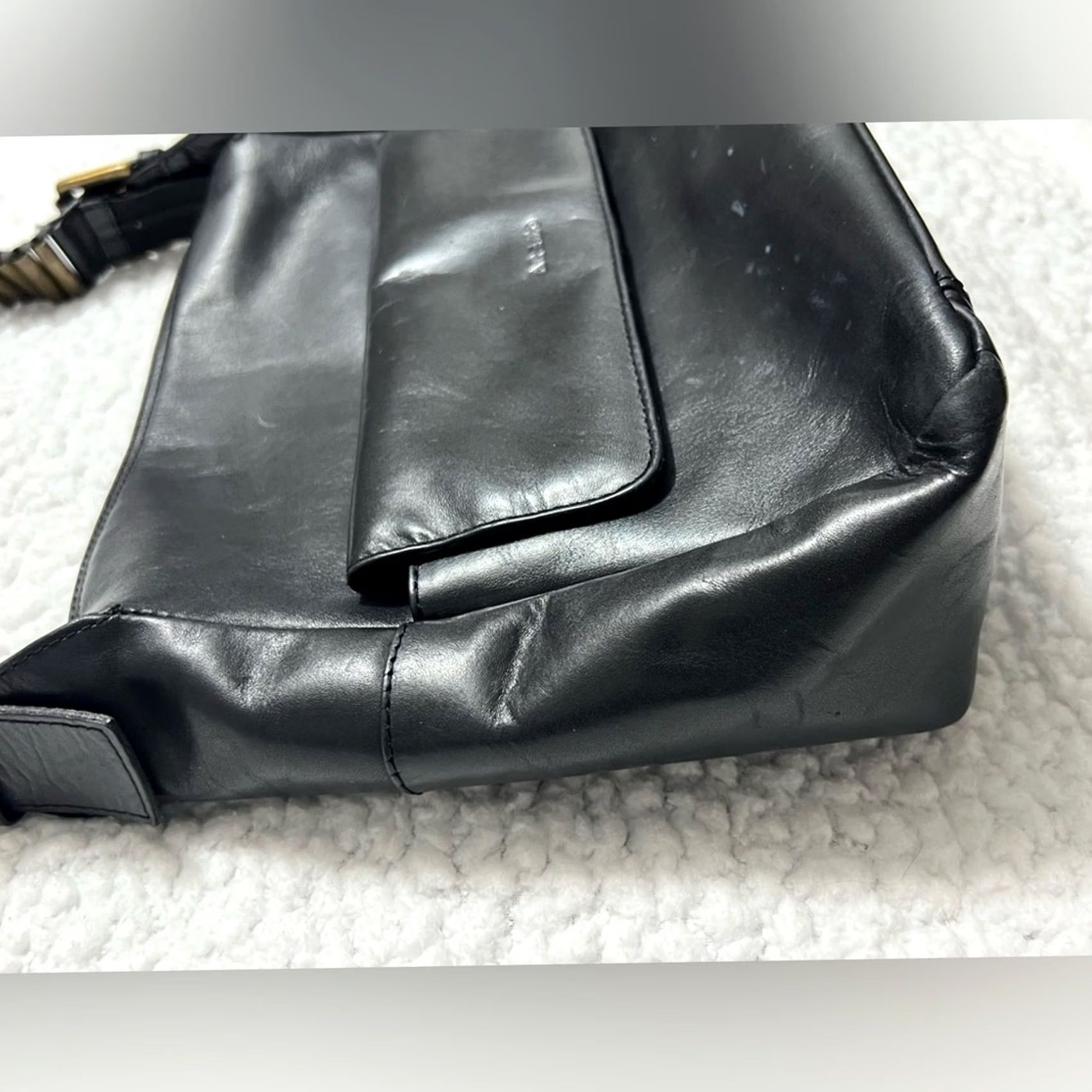Vintage VINTAGE Arezzo Crossbody Bag Black Leather Women Adults Size ONE SIZE - 4 Thumbnail