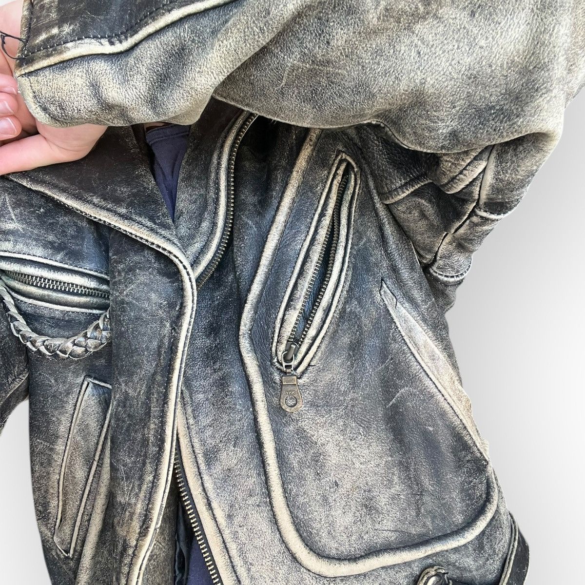 Vintage Vintage 90s 2BU Distressed Leather Biker Jacket Large Size US L / EU 52-54 / 3 - 7 Thumbnail