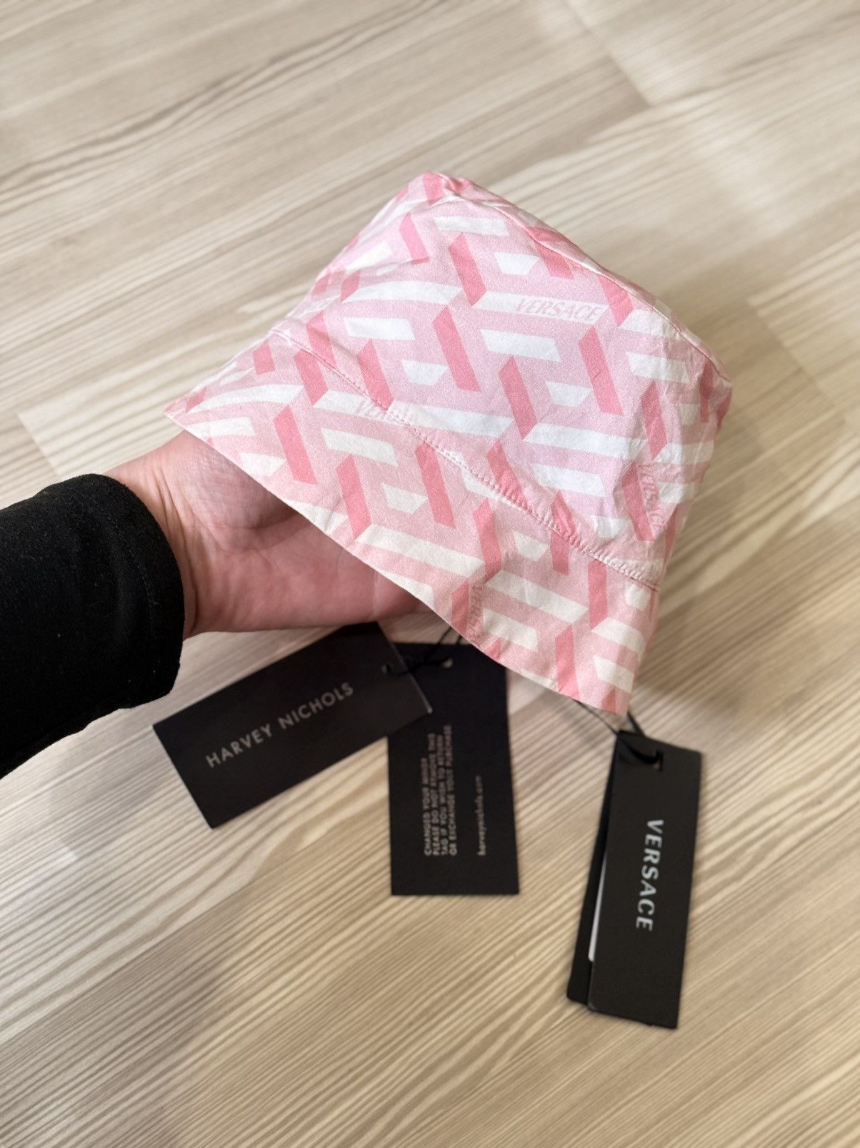 Versace BABY GIRLS Versace La Greca Bucket Hat Pink NWT - Size 42cm Size ONE SIZE - 8 Thumbnail