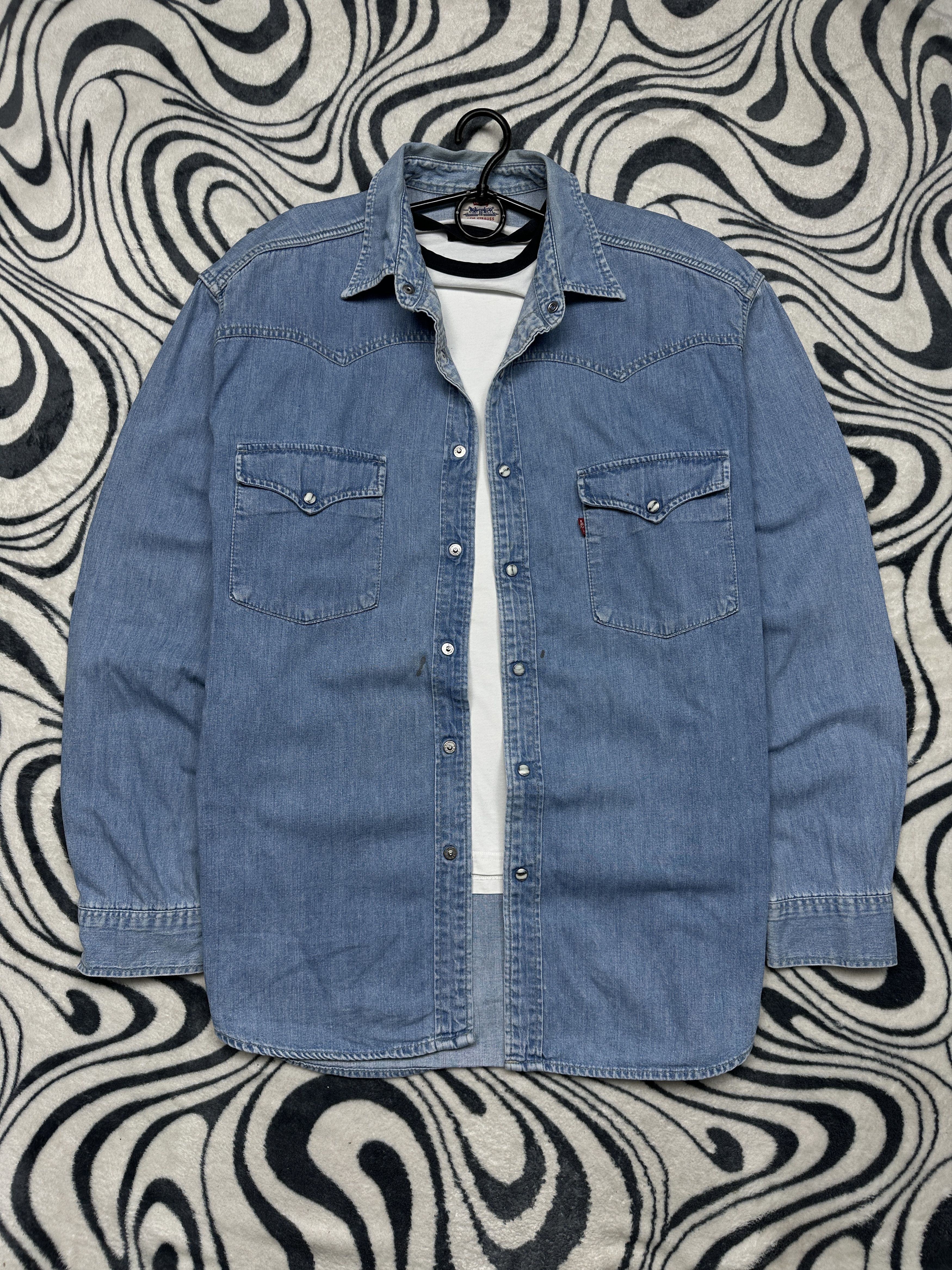Levi's Levis 90s Vintage Mens Denim Shirt Size US XL / EU 56 / 4 - 1 Thumbnail