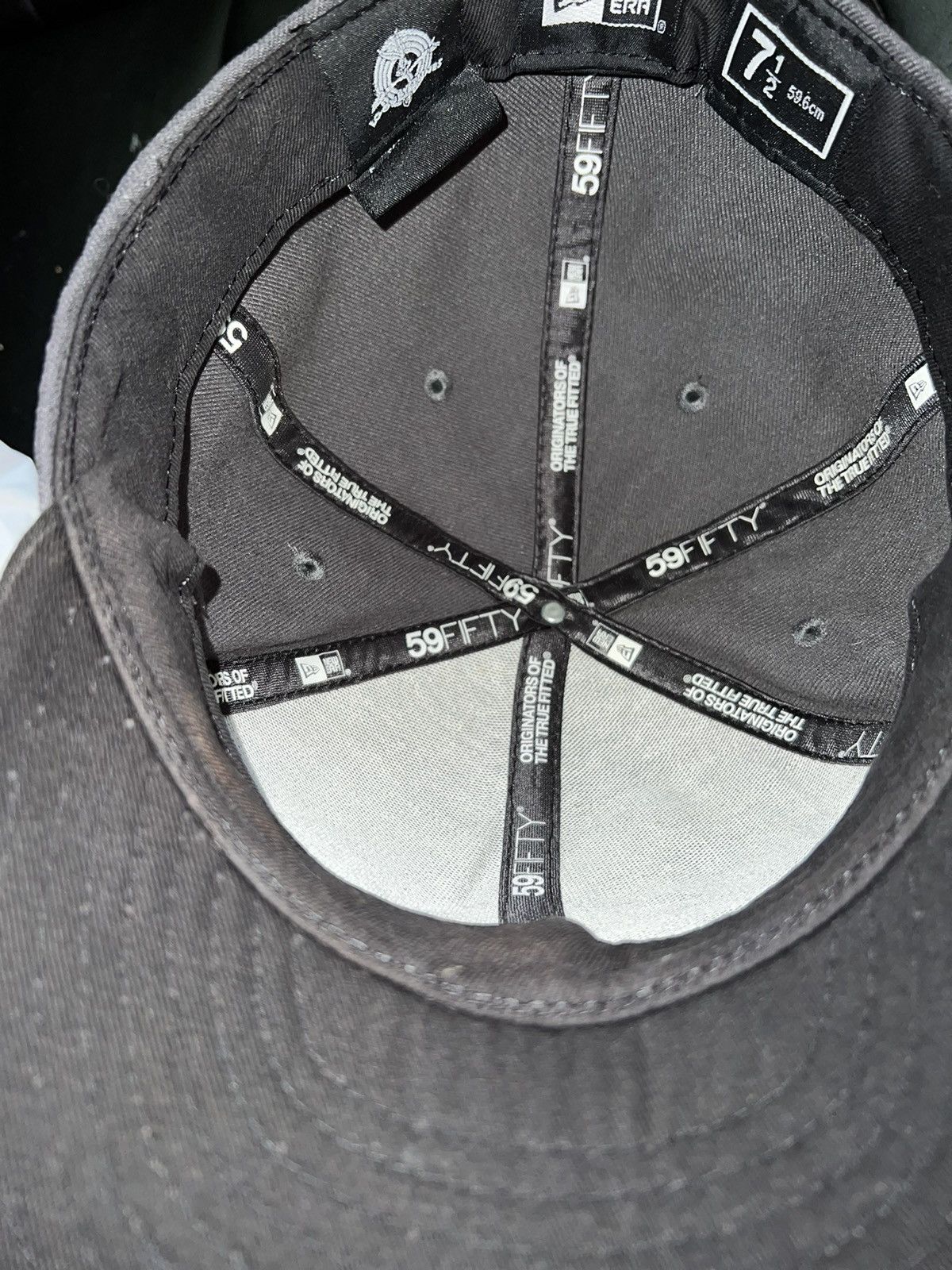 New Era New Era Looney Tunes Zombie Bugs Bunny Halloween Fitted Hat Size ONE SIZE - 4 Thumbnail