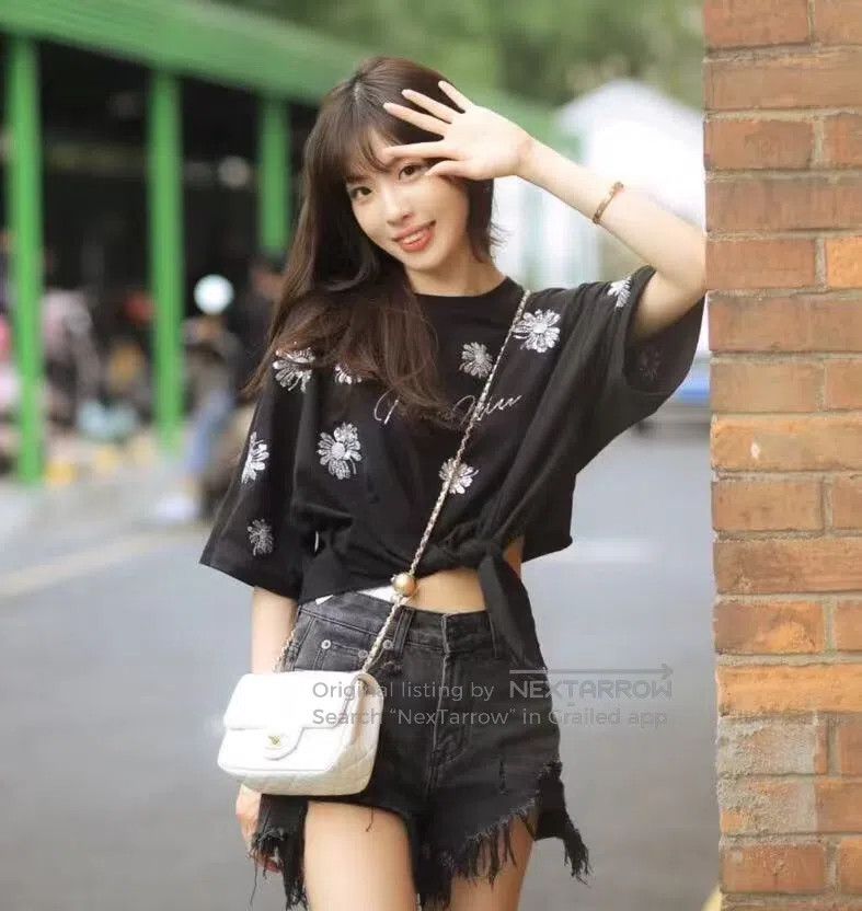Miu Miu Miu Miu Black floral sequin cotton round neck short sleeve Size S / US 4 / IT 40 - 9 Thumbnail