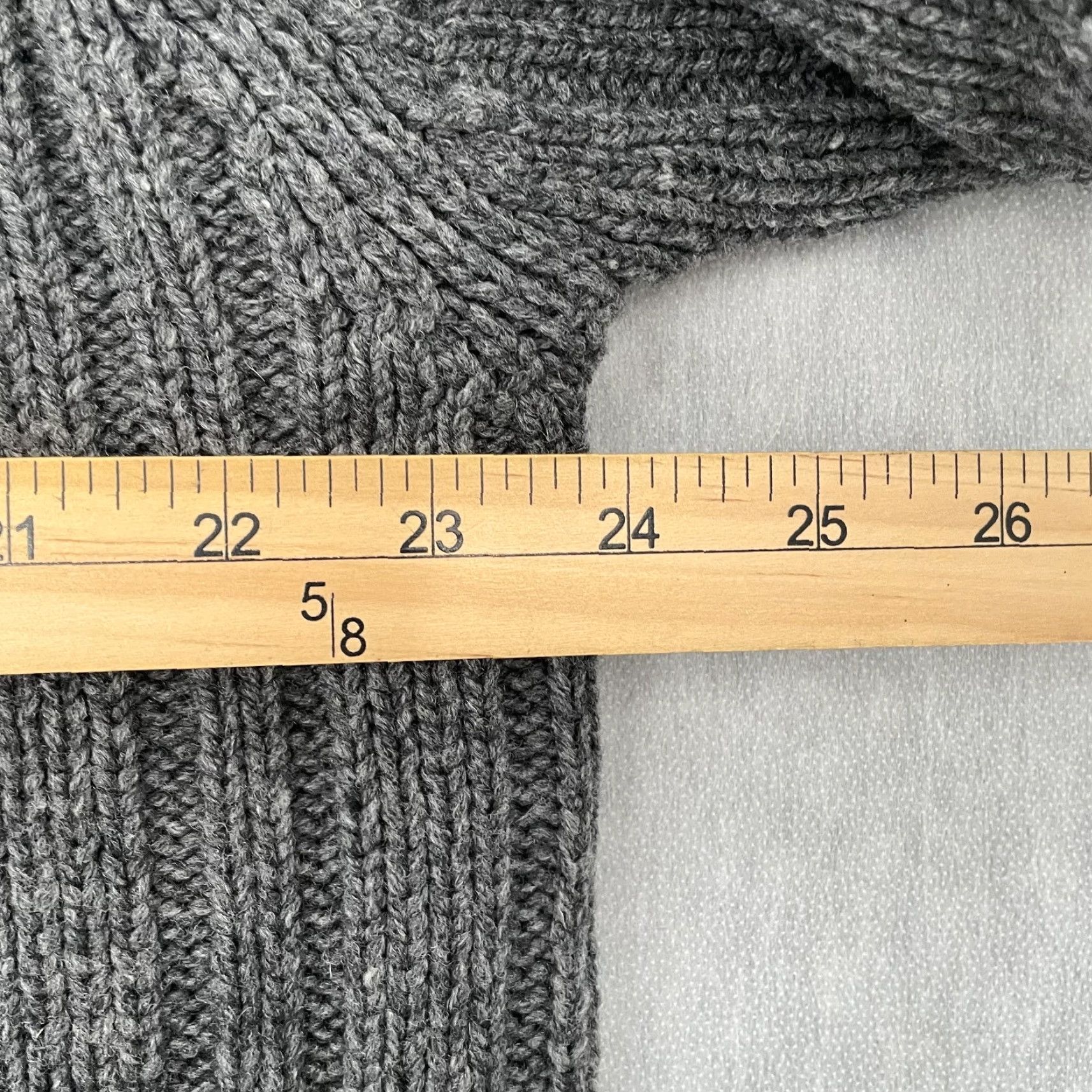 J.Crew VINTAGE J.CREW Sweater Mens XL Gray 100% Lambswool Knit Pullover V-Neck Long Sleeve Classic Preppy Winter Fall Wool Shirt Size US XL / EU 56 / 4 - 6 Thumbnail
