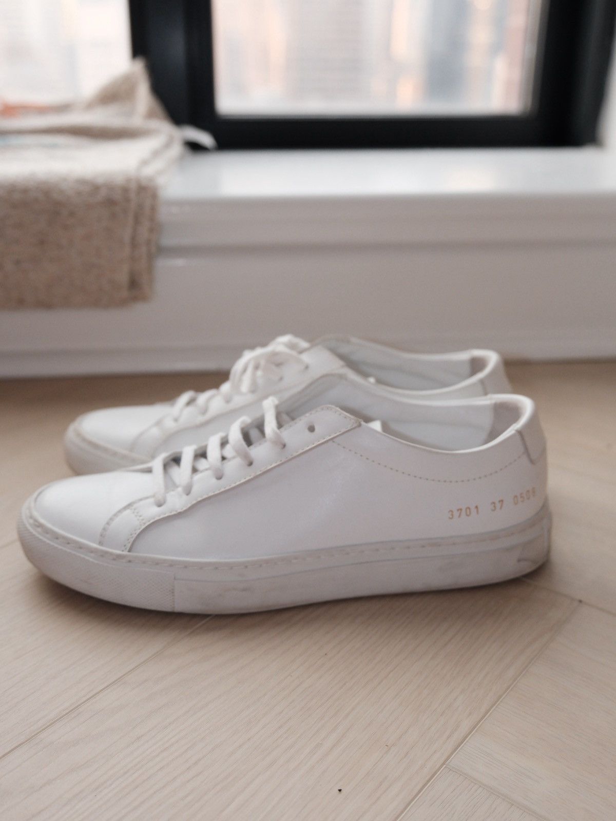 Common Projects Common Projects Leather Sneakers Size US 7 / IT 37 - 3 Thumbnail