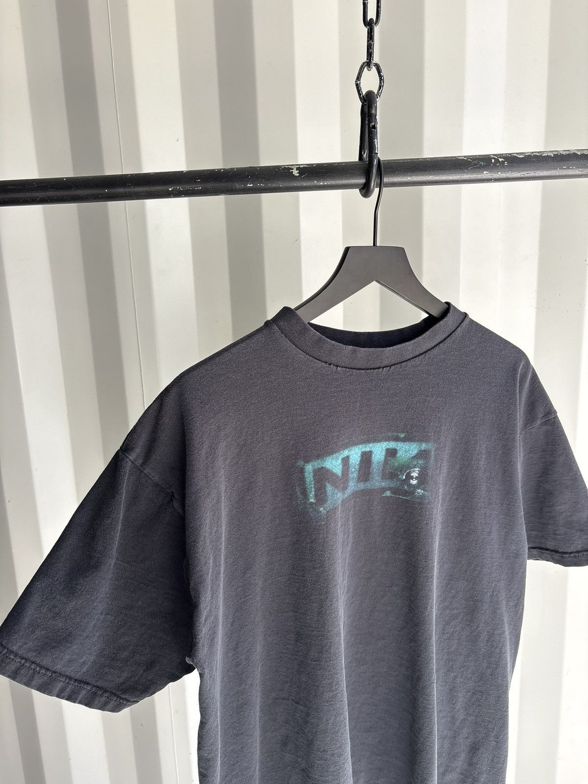 Band Tees Vintage Nine Inch Nails Shirt Faded Distressed Grunge Band Size US XL / EU 56 / 4 - 5 Thumbnail