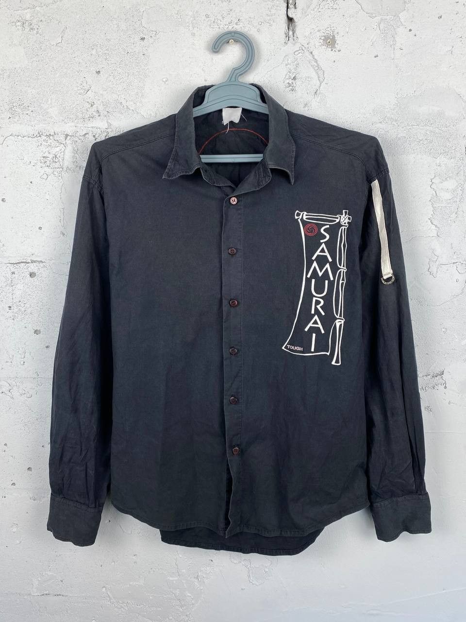 Anime × Desigual × Japanese Brand Vintage Japanese Anime Samurai Black Shirt Size US L / EU 52-54 / 3 - 2 Thumbnail