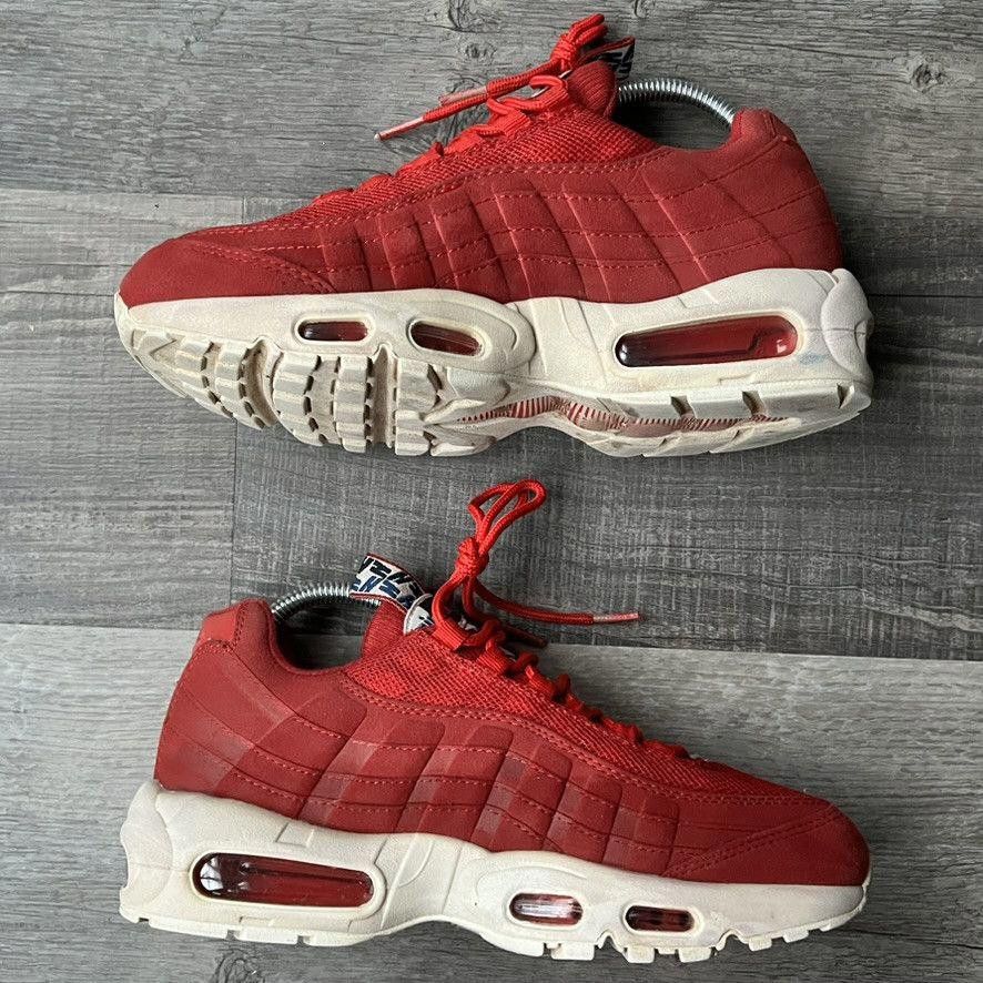 Nike NIKE • Air Max 95 "2017 Pull Tab Red" (7M) Size US 7 / EU 40 - 3 Thumbnail