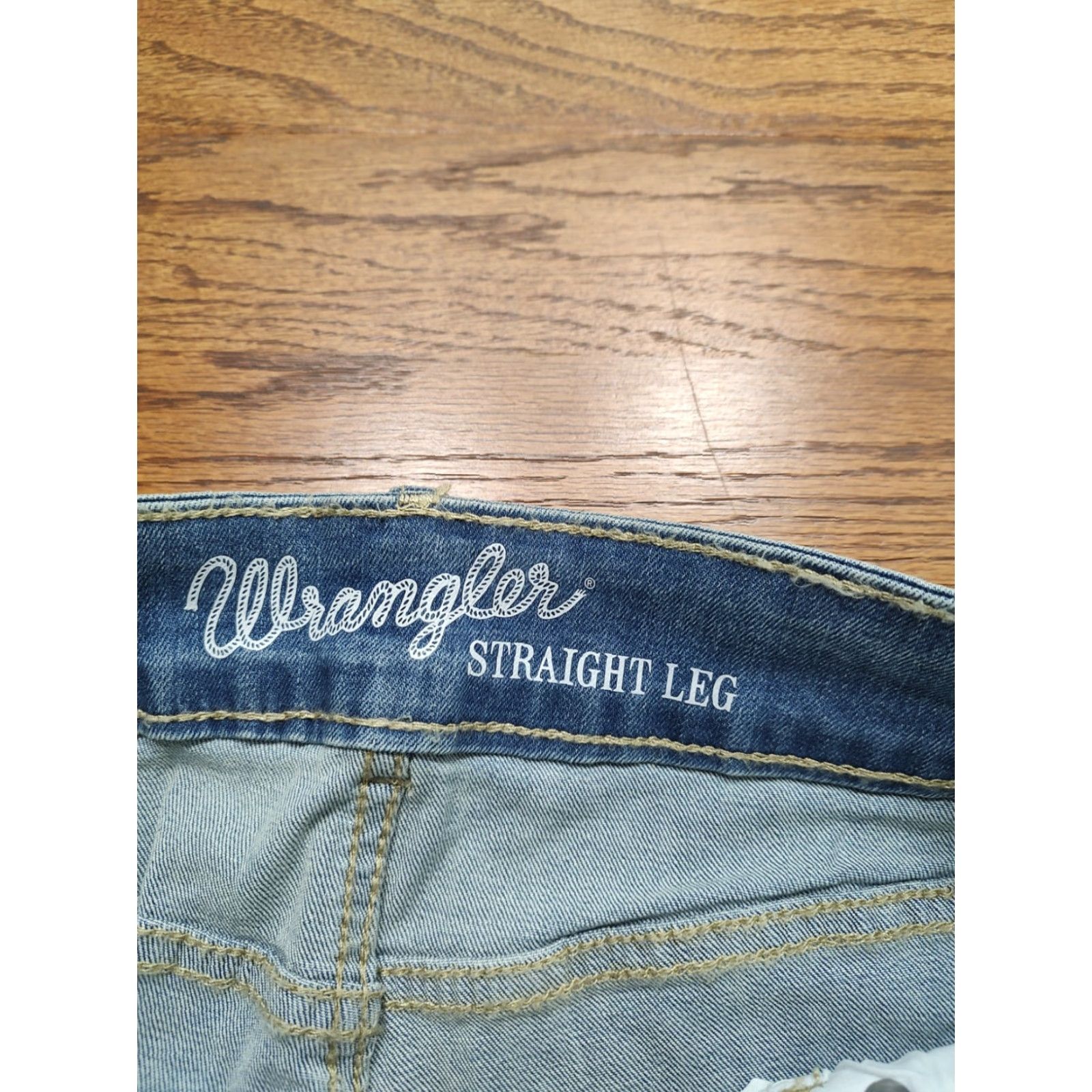 Wrangler VINTAGE Wrangler Jeans Womens 5-Pocket Straight Leg Blue Denim 28x32 Cowgirl Retro Western Womens Jeans Size 26" / US 2 / IT 38 - 6 Thumbnail