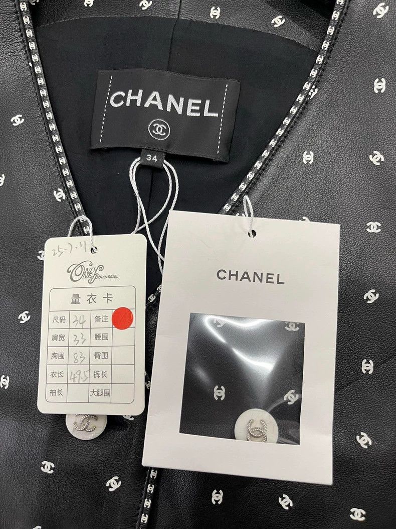 Chanel Chanel Black full logo leather vest Size XXS / US 00 / IT 34 - 4 Thumbnail