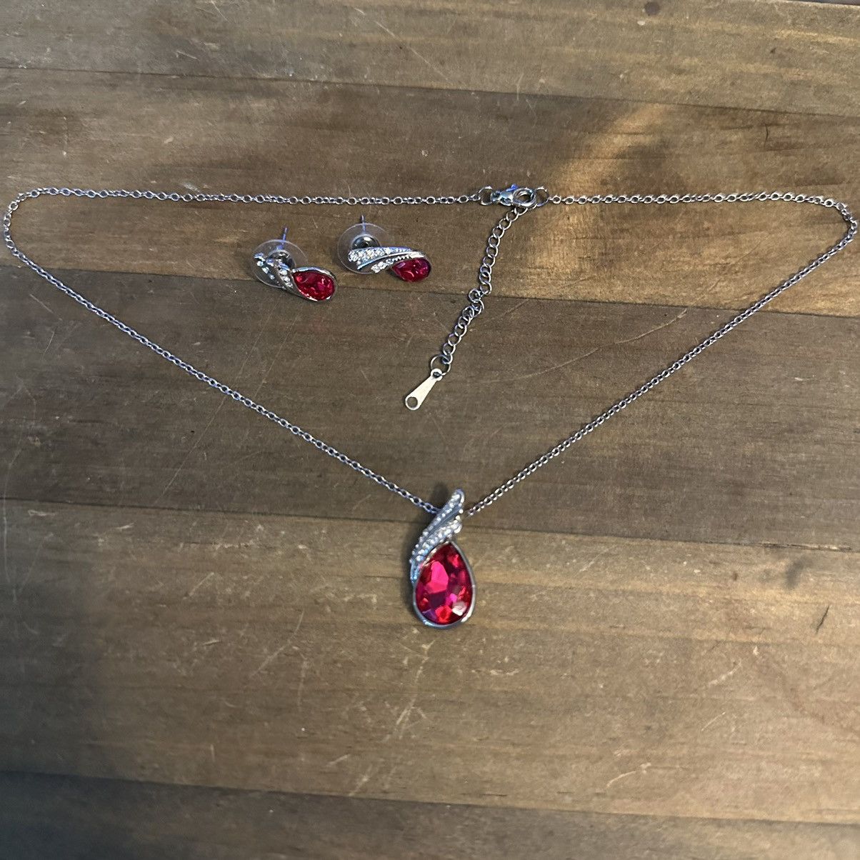 Other Eternal love pink Austrian crystal necklace & earrings Size ONE SIZE - 2 Thumbnail