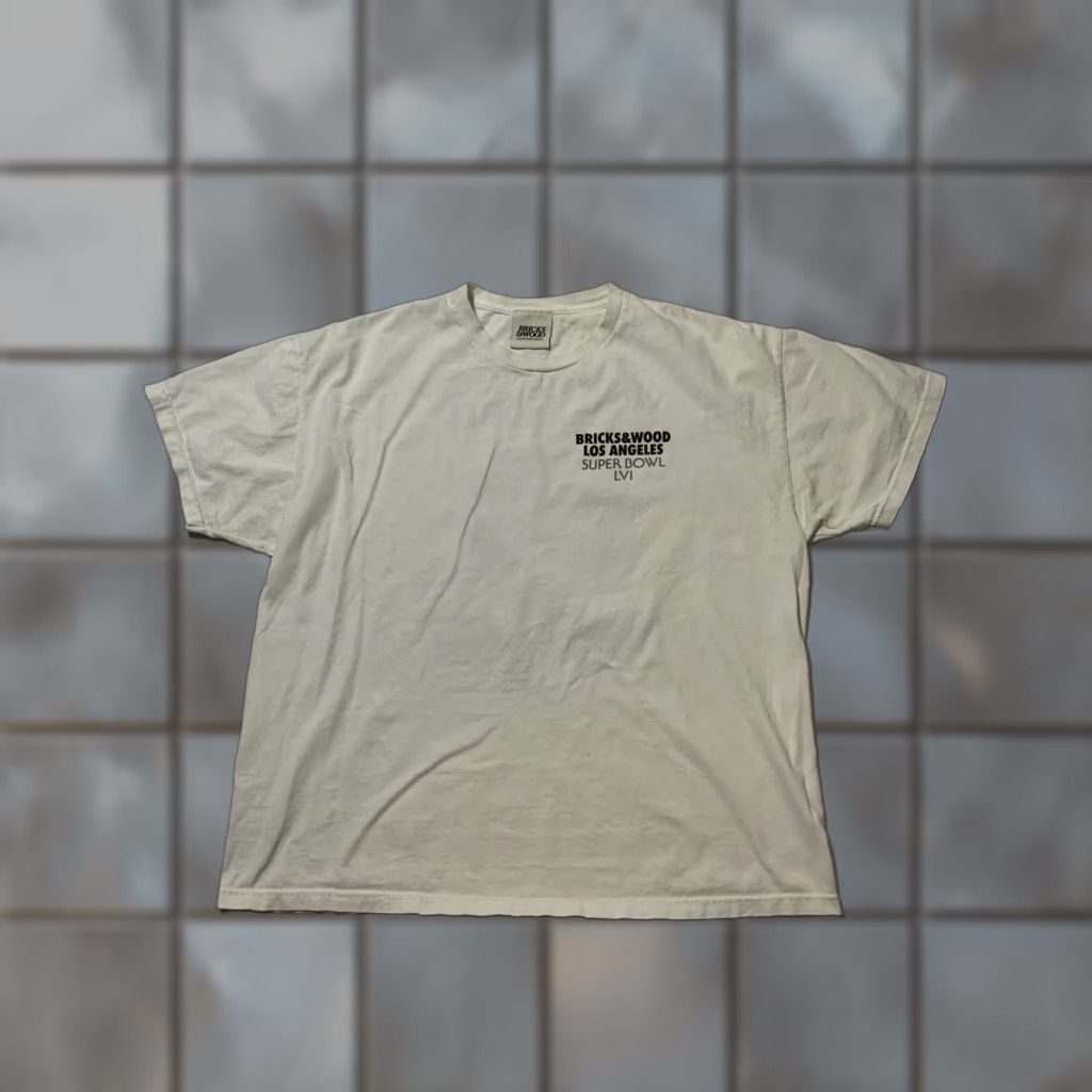 Bricks & Wood Bricks And Wood Los Angeles Super Bowl LVI Football Helmet S/S Crew T-Shirt Sz. XXL White Mens Crew Neck. Size US XXL / EU 58 / 5 - 1 Thumbnail