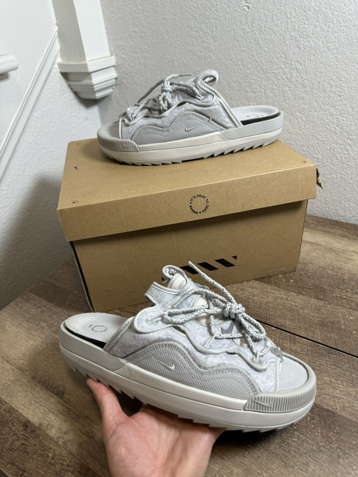 Nike NEW NIKE Offline 2.0 Grey/Fog Slip-On Slides Sandals Size 10 Size US 10 / EU 43 - 1 Thumbnail