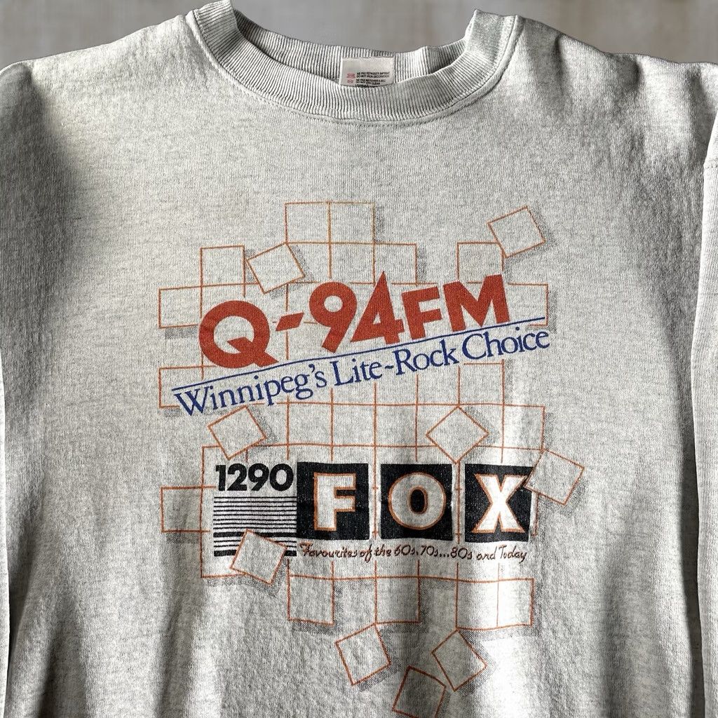 Vintage FOX Q94 FM Pullover Sweatshirt XL Men Gray Rock Crewneck Canada Sweatshirt Crewneck Mens 1290 Winnipeg Radio Size US XL / EU 56 / 4 - 1 Thumbnail