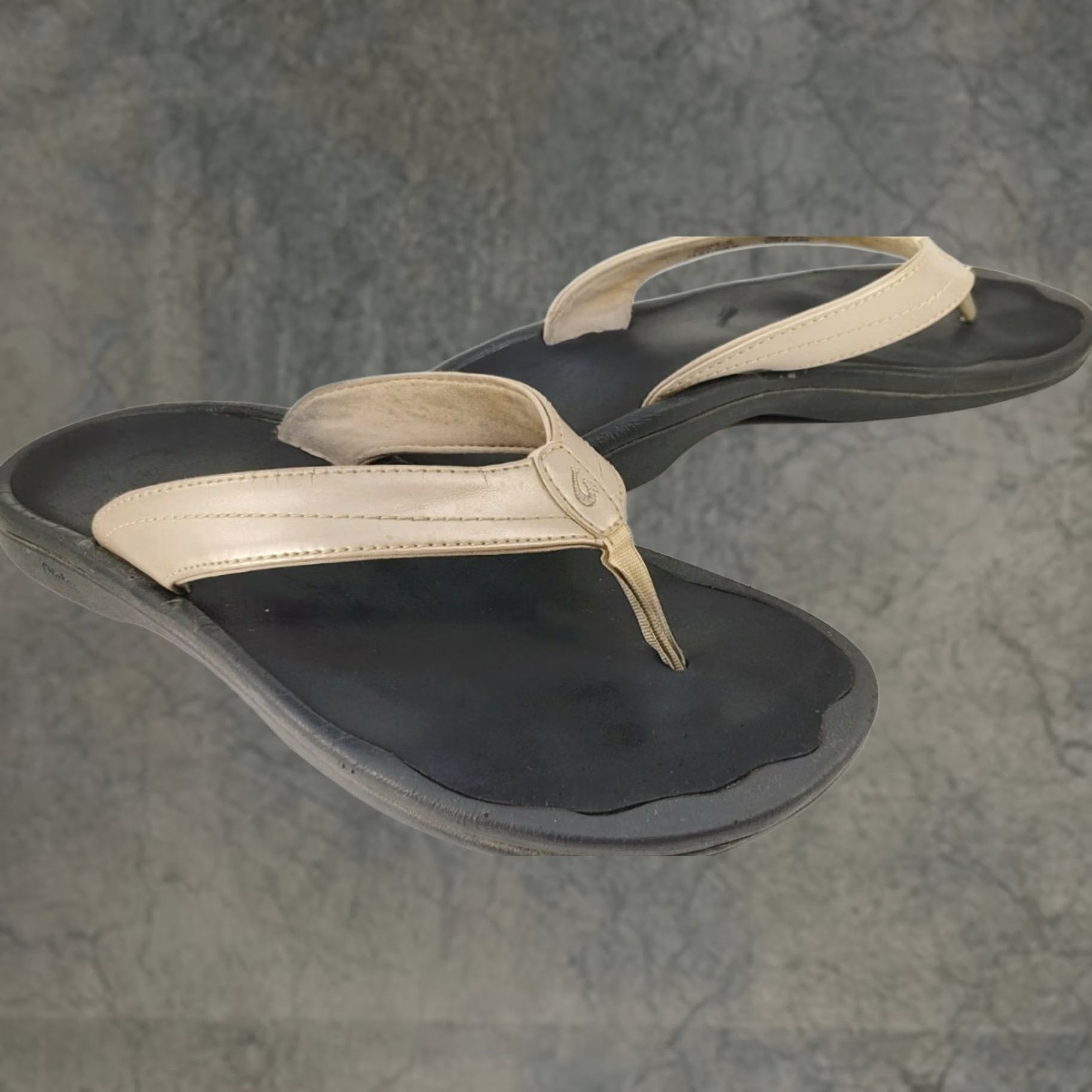 Olukai OluKai Flip Flop Womens Beige Ohana Sandals Flops Thong Toe Post Brown Size Women Size US 9 / IT 39 - 1 Thumbnail