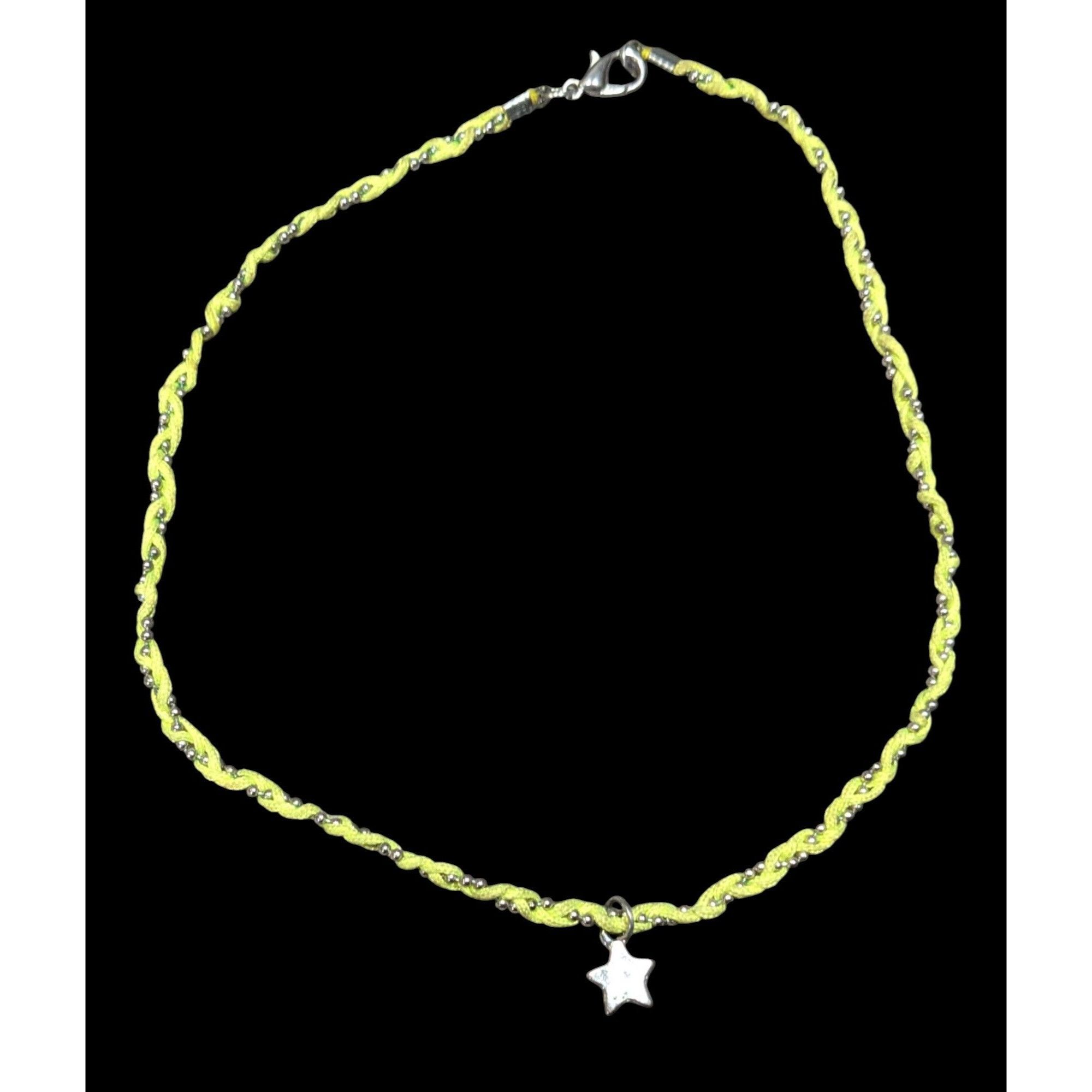 Other Handmade 90s Style Green And Silver Tone Braided Necklace Wi Size ONE SIZE - 1 Thumbnail