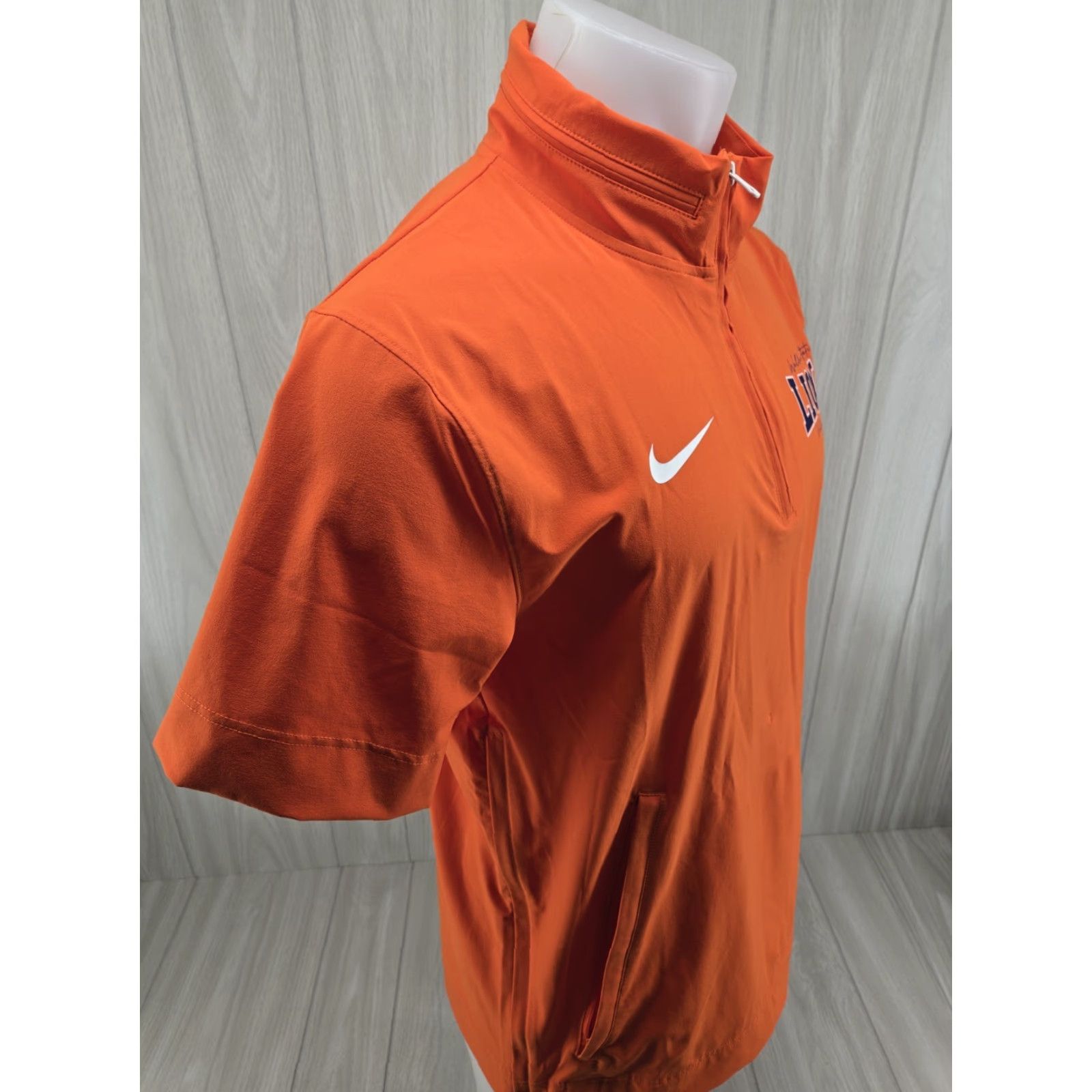 Nike Nike Wallace State Valleyball Windbreaker Shirt Men S Orange 1/4 Zip Solid Logo 1/4 Zip Windbreaker S/S 90s? Size US S / EU 44-46 / 1 - 6 Thumbnail