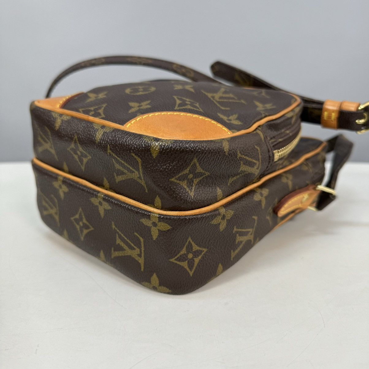 Louis Vuitton LOUIS VUITTON AMAZONE LV MONOGRAM Size ONE SIZE - 8 Thumbnail