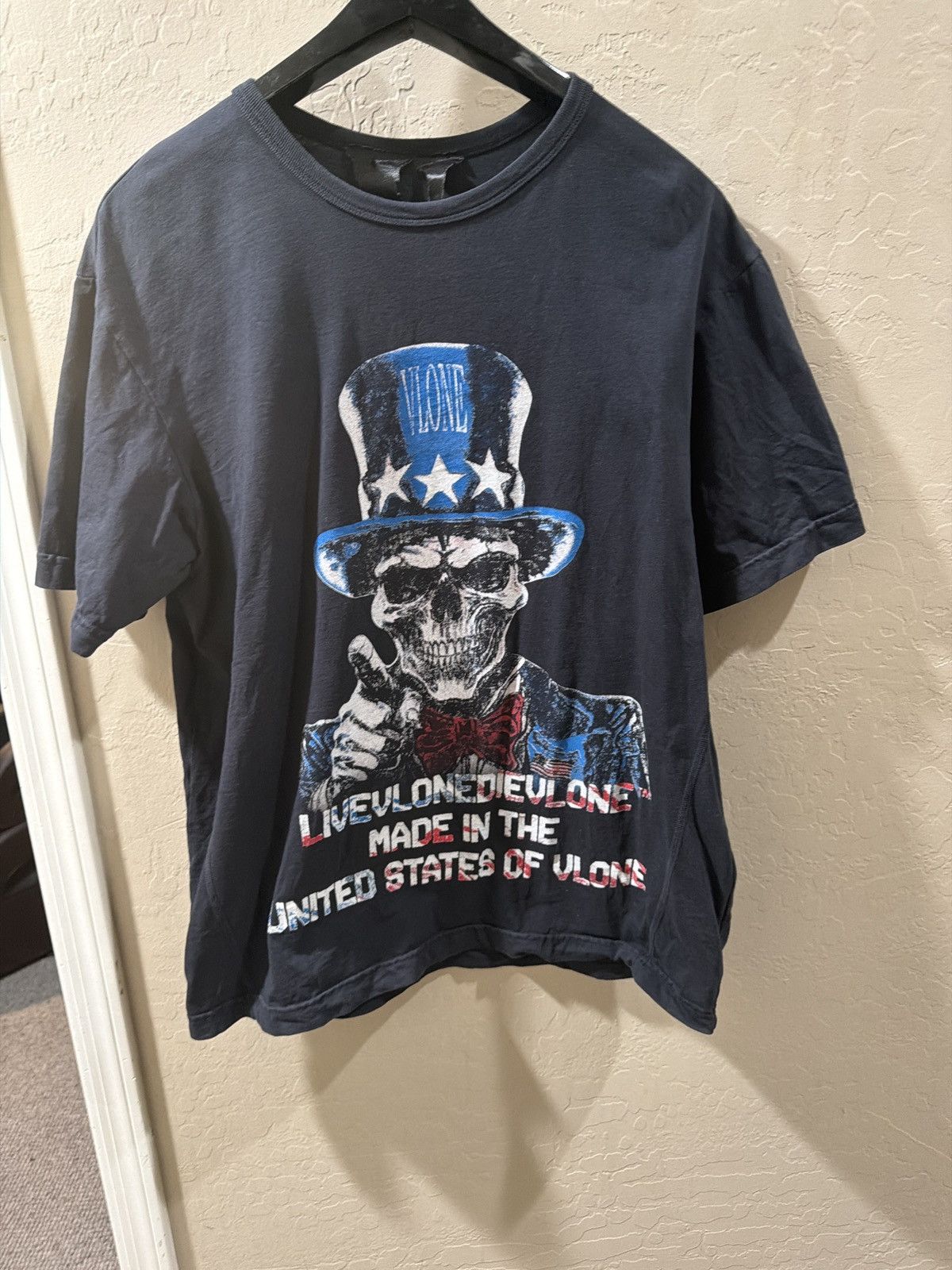 Vlone Vlone New Season Large Mens Uncle Sam Made in USA T Shirt Size US L / EU 52-54 / 3 - 1 Thumbnail