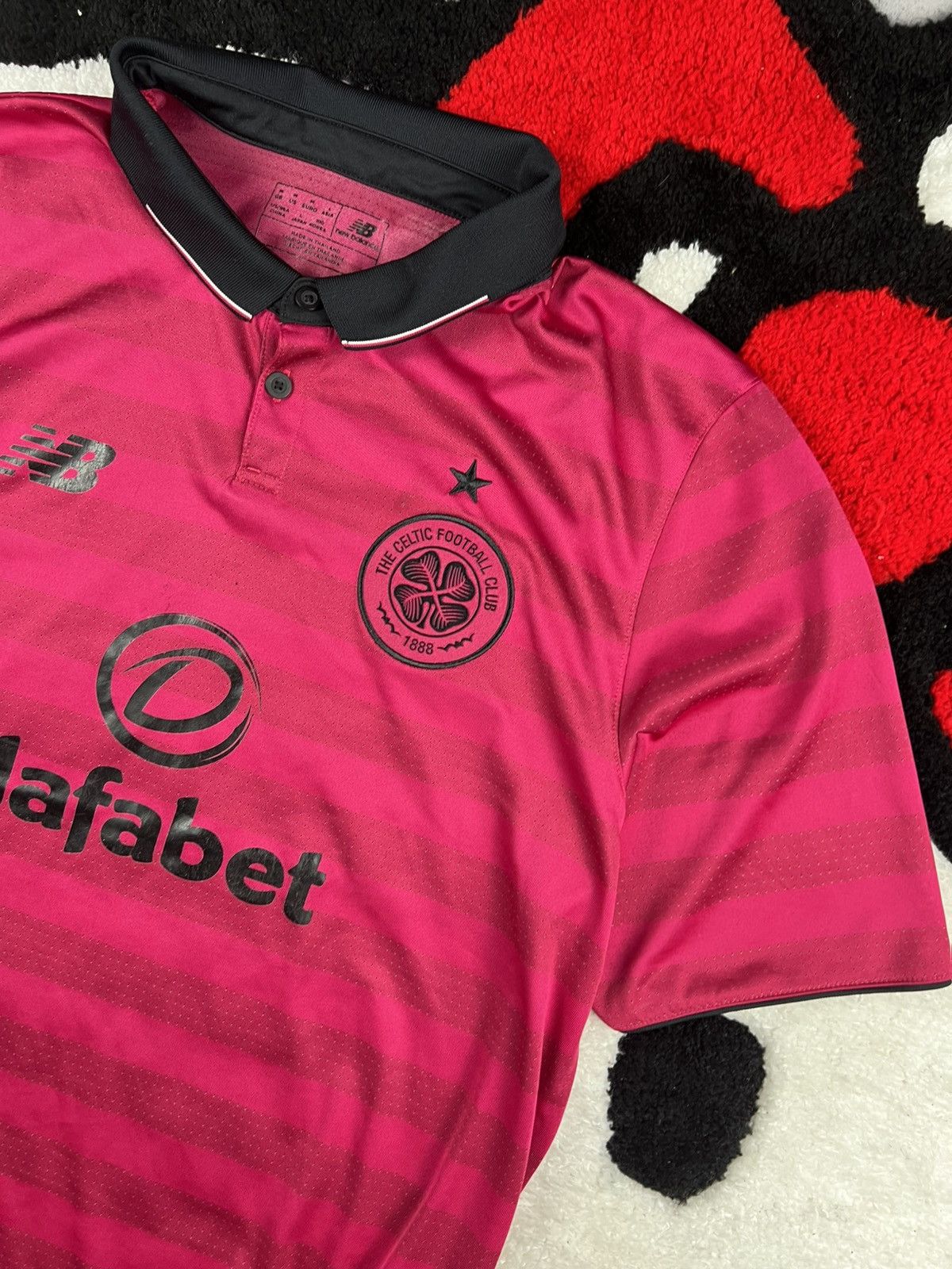 New Balance New Balance Celtic 2016/17 Football Soccer Blockcore Jersey Size US M / EU 48-50 / 2 - 5 Thumbnail
