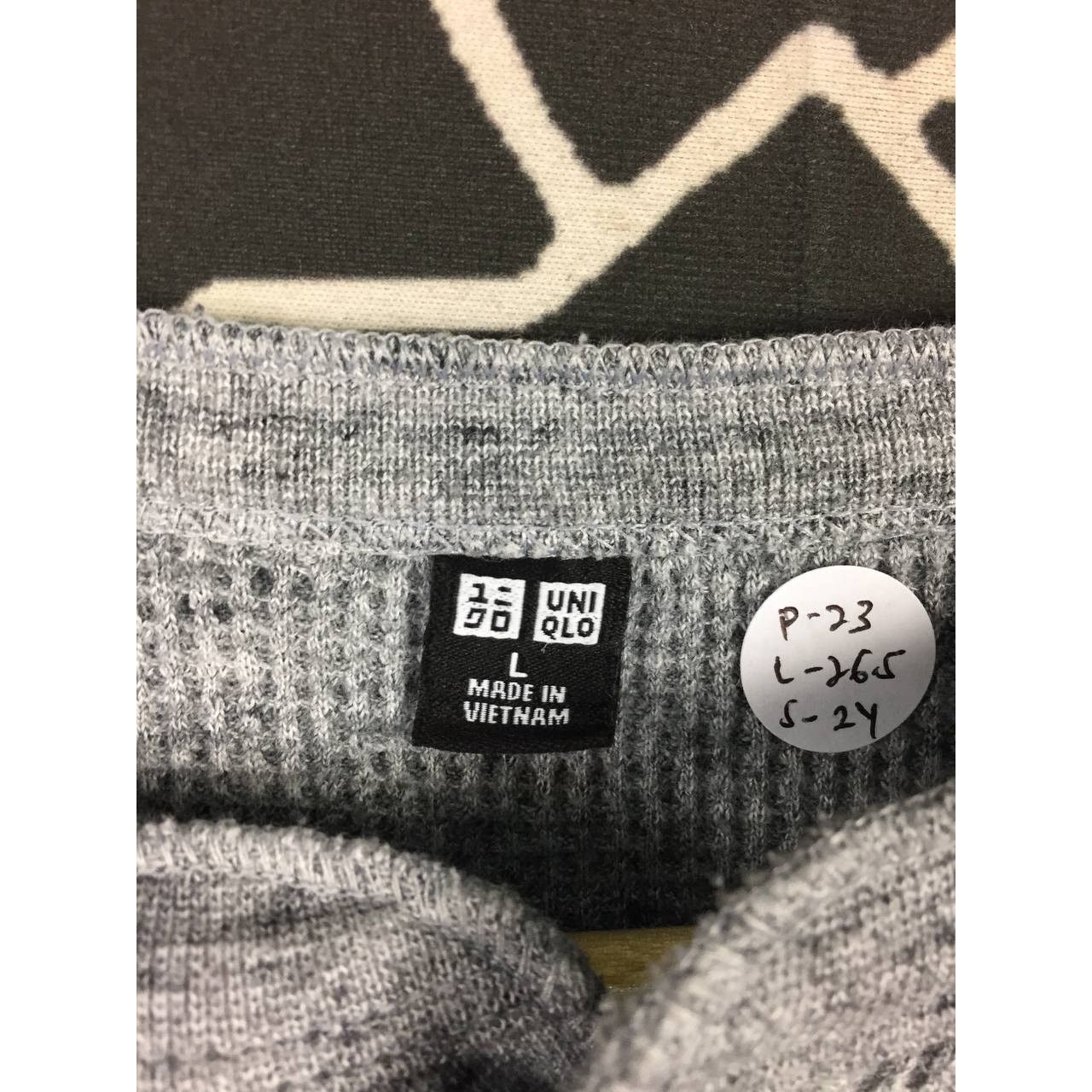 Japanese Brand × Uniqlo Uniqlo Waffle T-Shirt Henley Neck Longsleeve Tee Size L Size US L / EU 52-54 / 3 - 8 Thumbnail