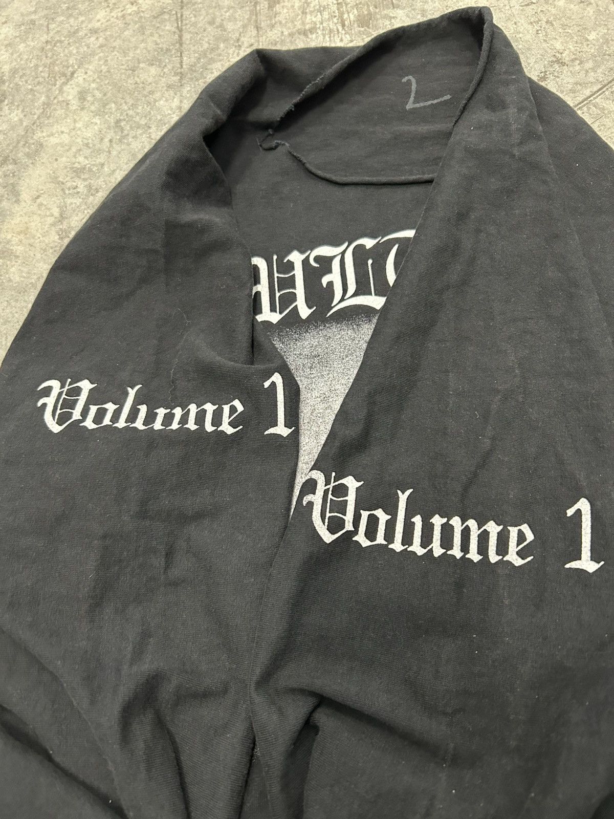 Kanye West Kanye west vultures long sleeve Size US L / EU 52-54 / 3 - 3 Thumbnail