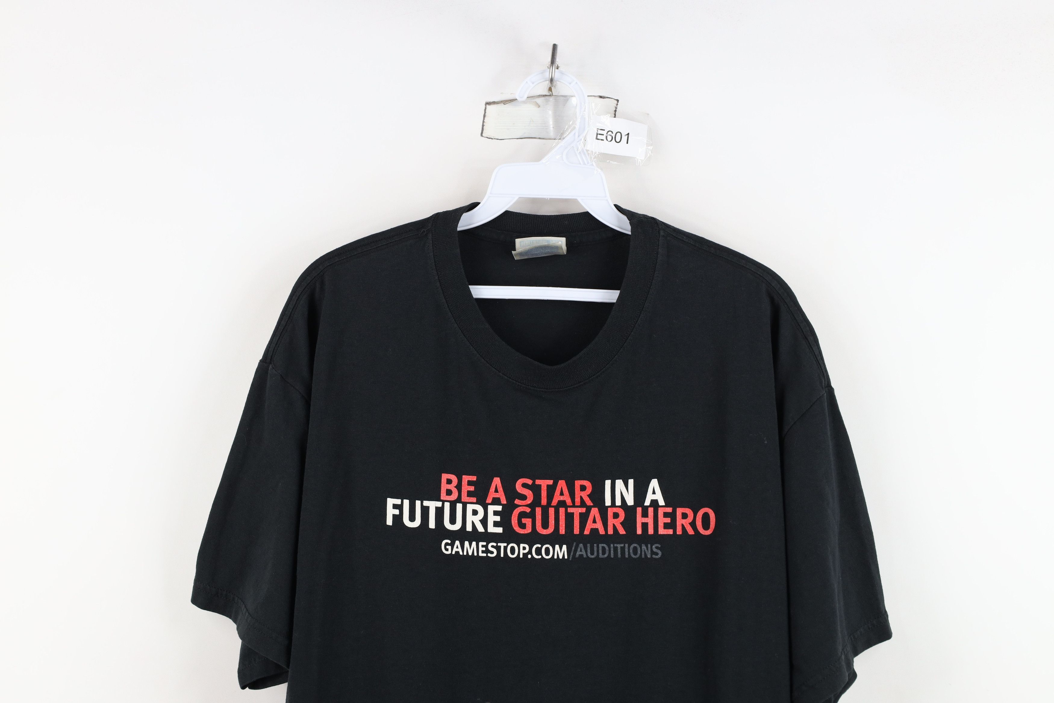 Vintage Vintage Y2K Guitar Hero World Tour Video Game T-Shirt Size US L / EU 52-54 / 3 - 2 Thumbnail