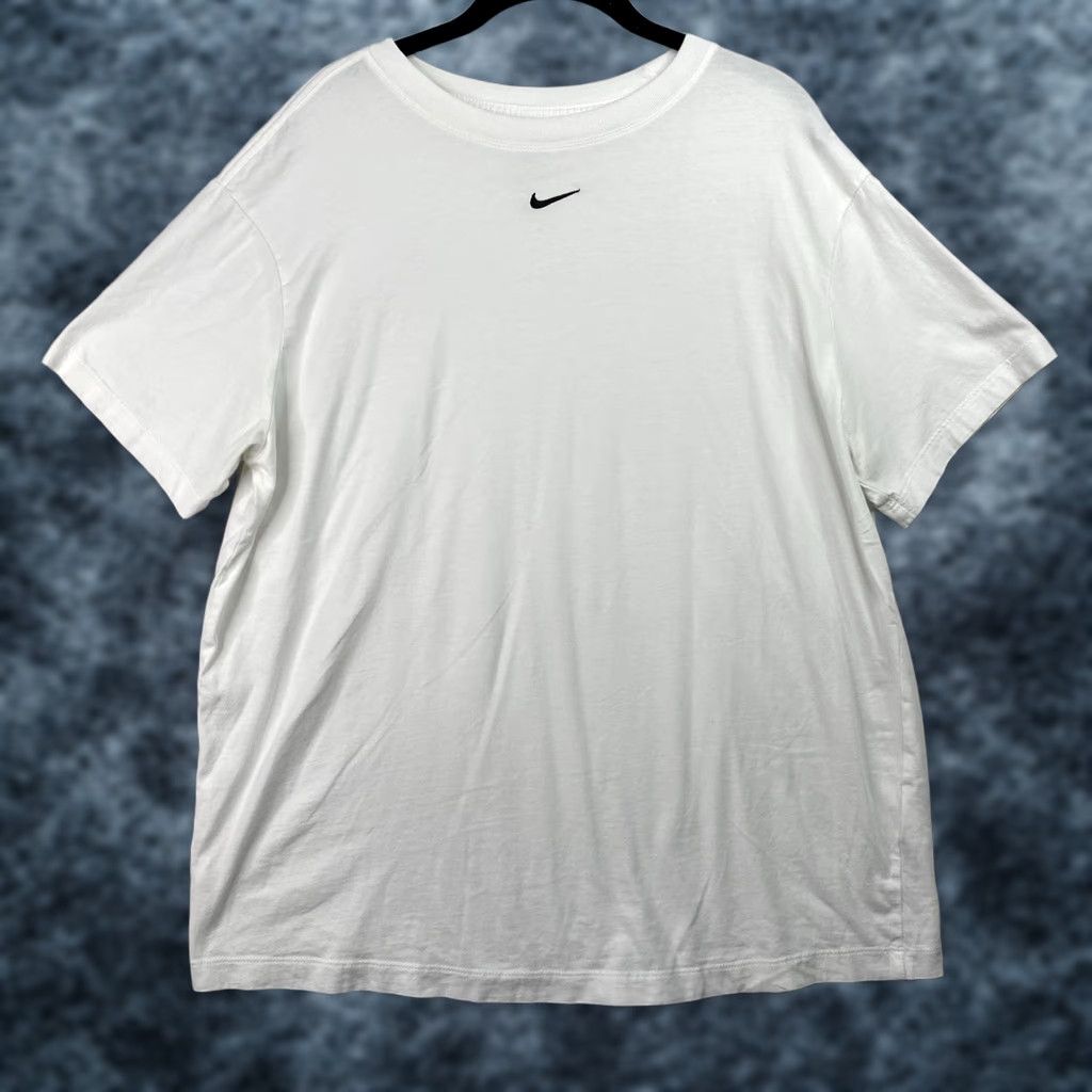 Nike Nike The Nike Tee Mens M White Loose Fit Center Swoosh Short Sleeve Cotton Gym Shirt Size US 31 - 1 Thumbnail