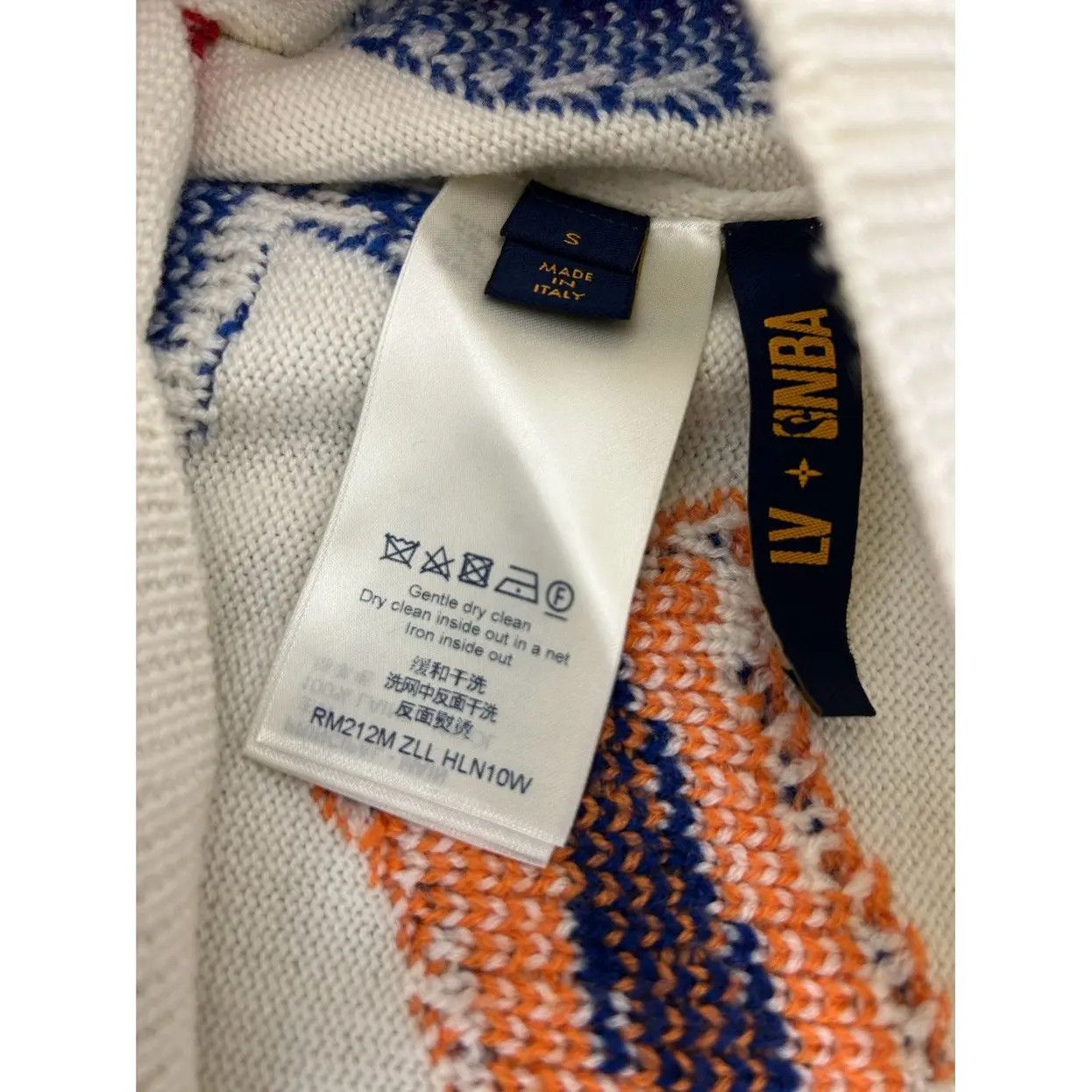 Louis Vuitton White wool sweater with NBA Size US XL / EU 56 / 4 - 6 Thumbnail