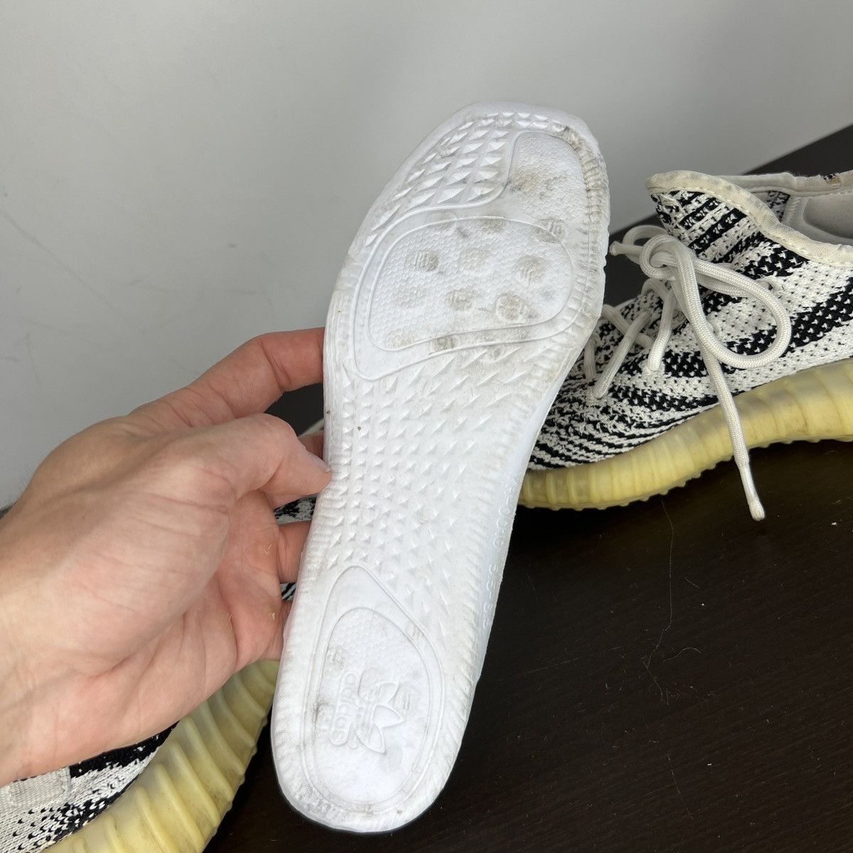 Adidas × Kanye West Adidas Yeezy 350 v2 Zebra shoes Size US 7 / EU 40 - 9 Thumbnail
