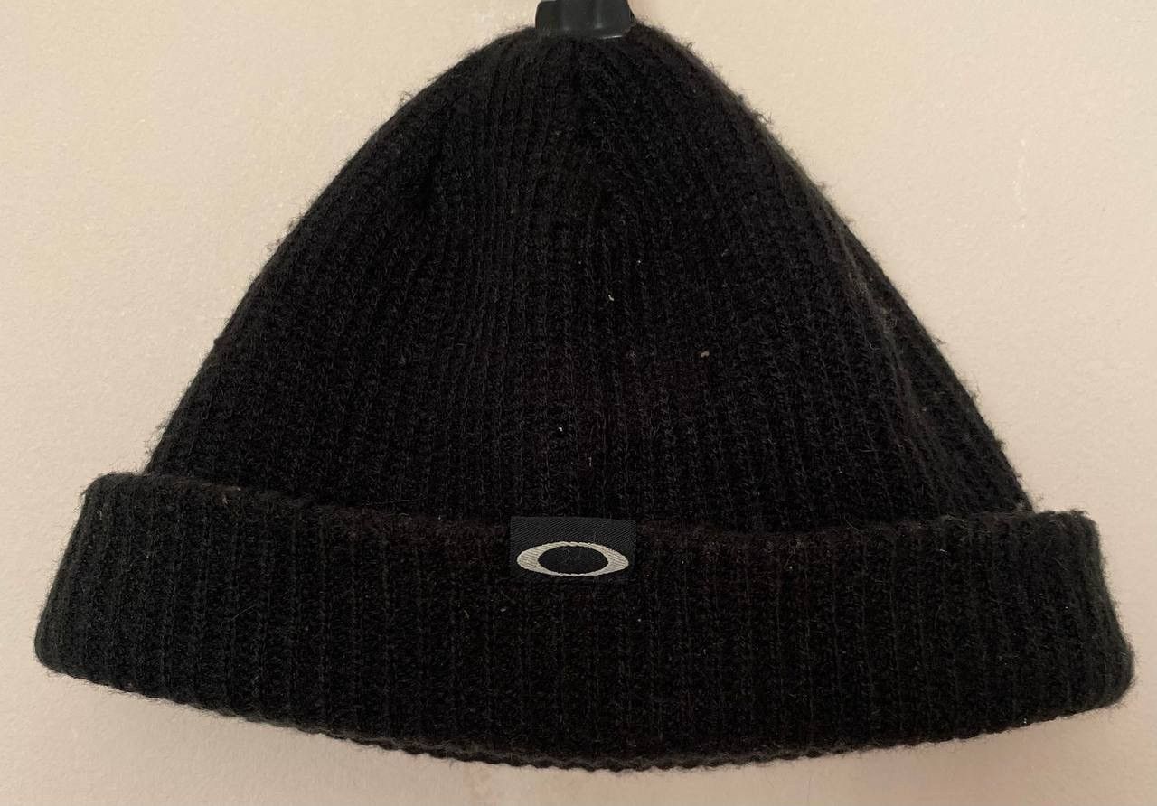 Oakley Vintage Oakley Embroidered Logo Beanie hat 00s Size ONE SIZE - 1 Thumbnail