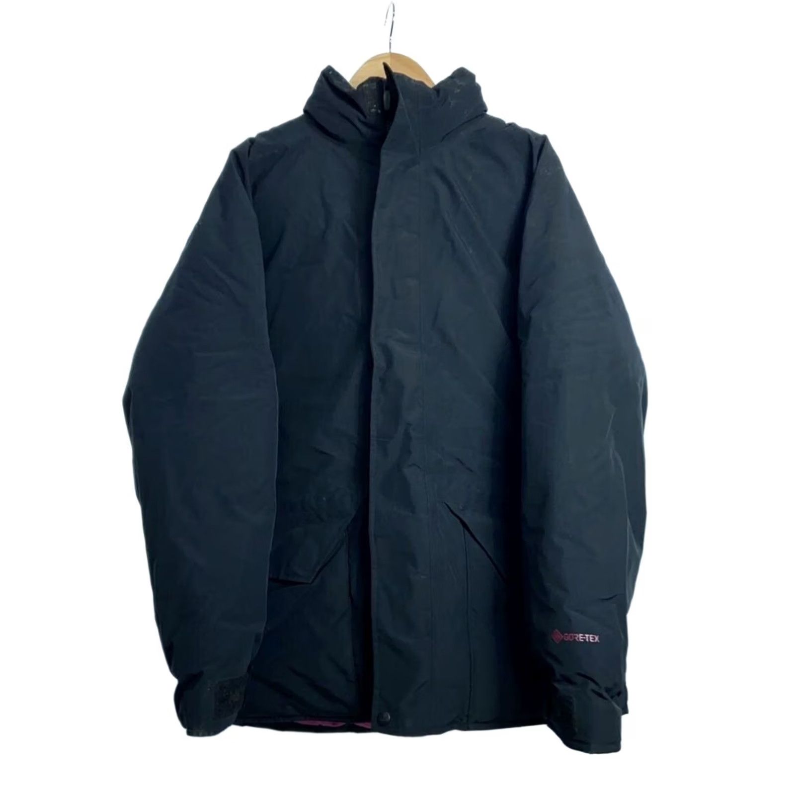 Marmot New title: MARMOT Mammoth Parka - Black Nylon Jacket - M - Size 12 - Black - 8327 - Jacket - 65.5cm x 81.5cm - White stains - 8327 Size US M / EU 48-50 / 2 - 2 Thumbnail