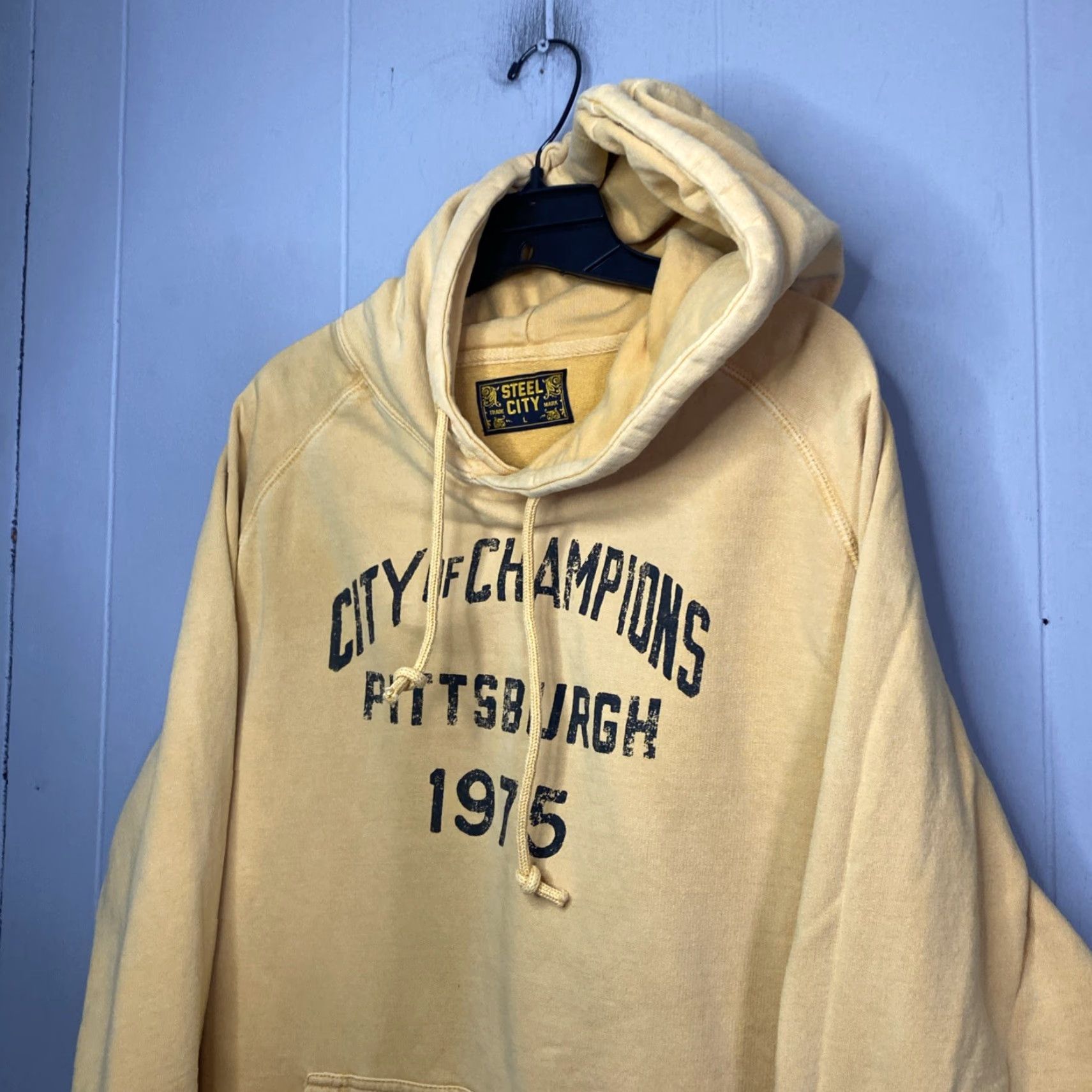 Vintage VINTAGE Steelers Hoodie Men L Pullover Yellow Retro City Of Champions Steelers Shirt Size US L / EU 52-54 / 3 - 4 Thumbnail