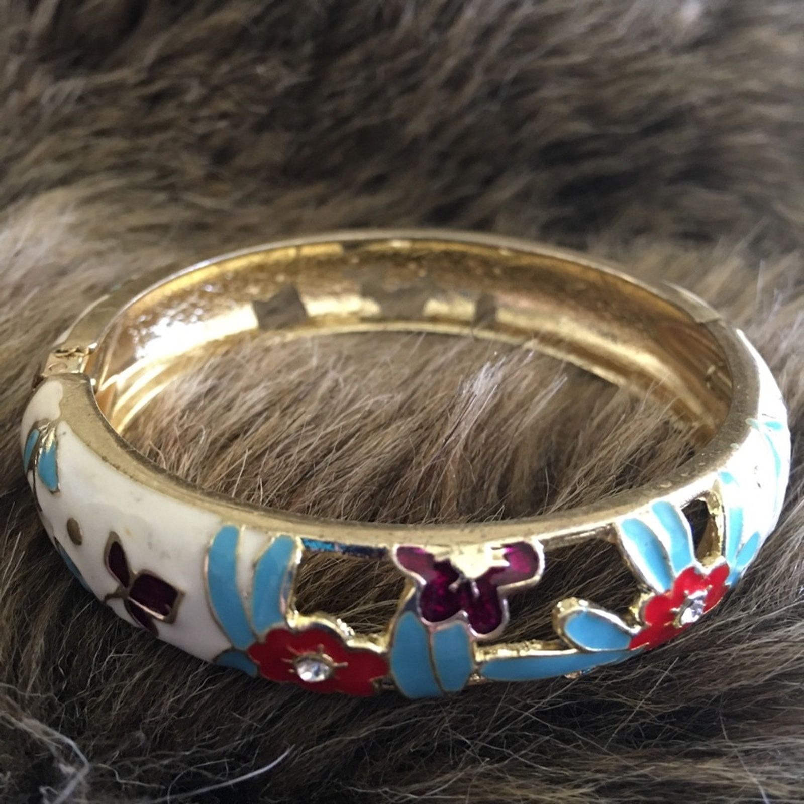 Jewelry Gold tone floral enamel and rhinestone bracelet Size ONE SIZE - 6 Thumbnail