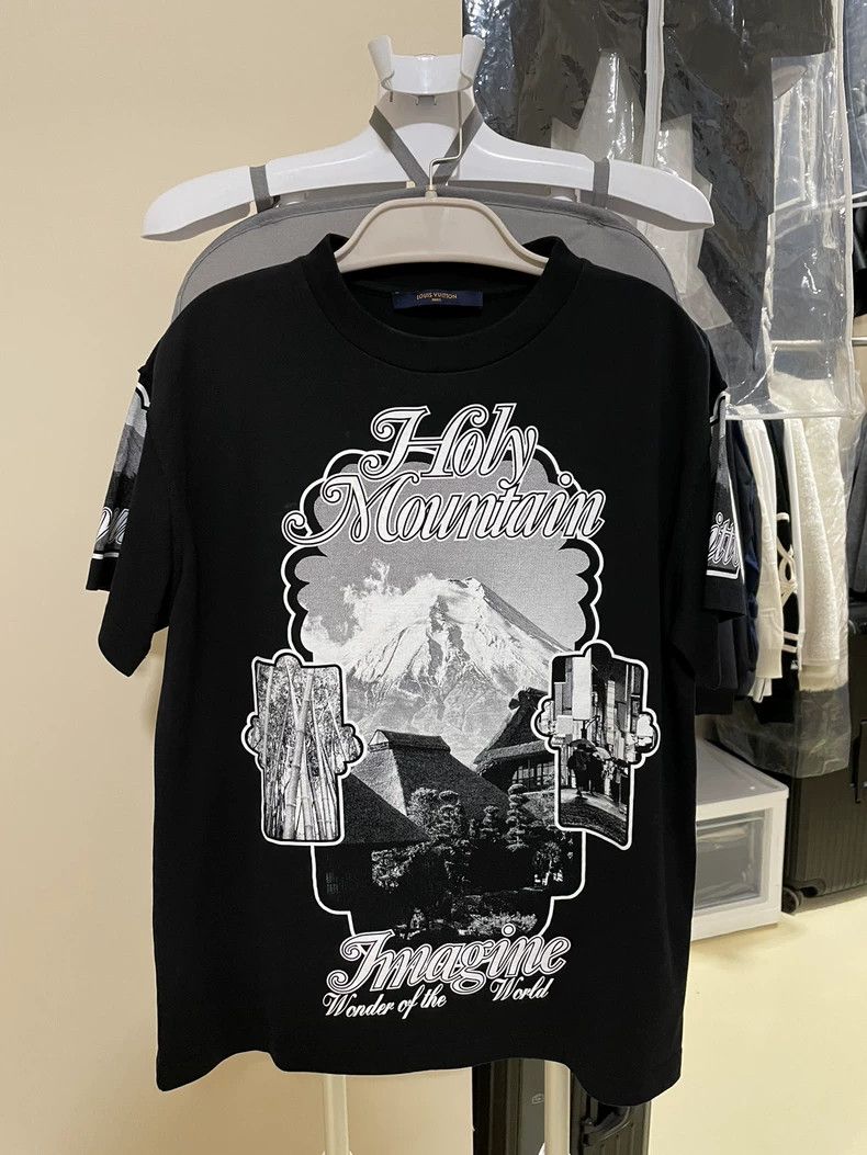 Louis Vuitton Louis Vuitton Graphic Short Sleeve T-Shirt - dmc Size US XS / EU 42 / 0 - 1 Thumbnail