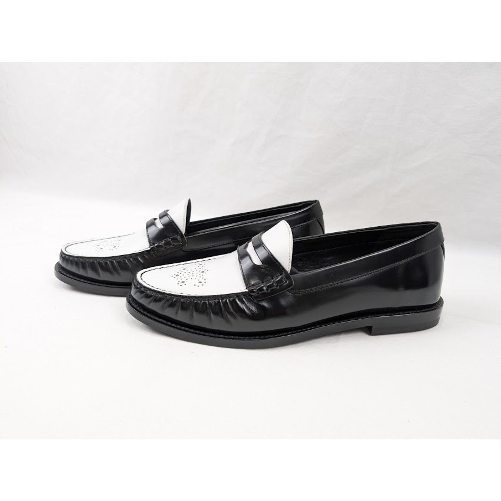 Celine o1rshd1 Loafers 15 in Black/Optic White Size US 11 / EU 44 - 16 Thumbnail