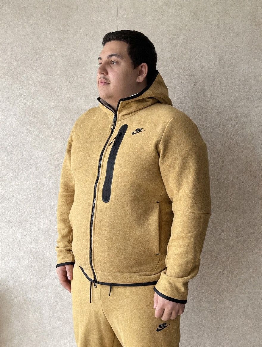 Nike NWT Nike Sportswear Winterized Tech Fleece Zip Up Hoodie L Size US L / EU 52-54 / 3 - 1 Thumbnail