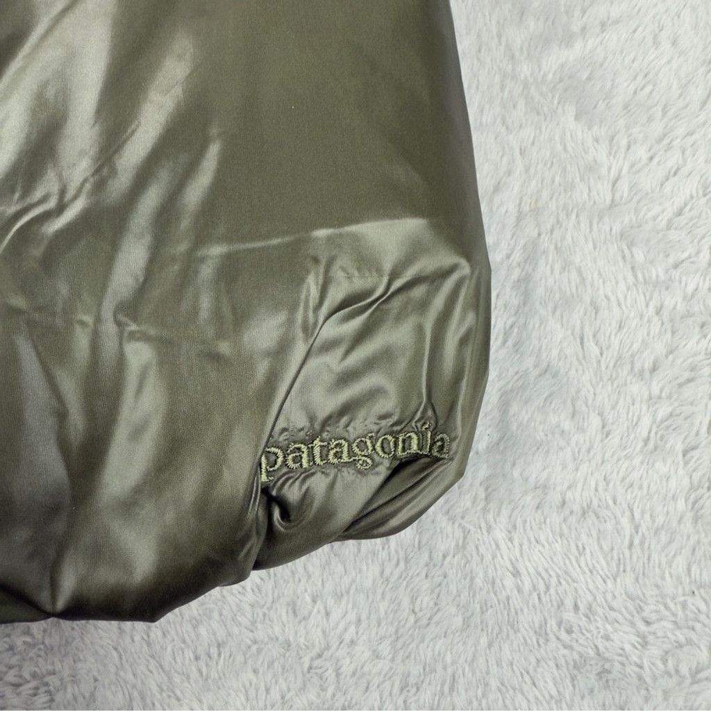 Patagonia Patagonia NWT Women's Size Small Raven Rocks 75% Down 25% Fe Size S / US 4 / IT 40 - 8 Thumbnail
