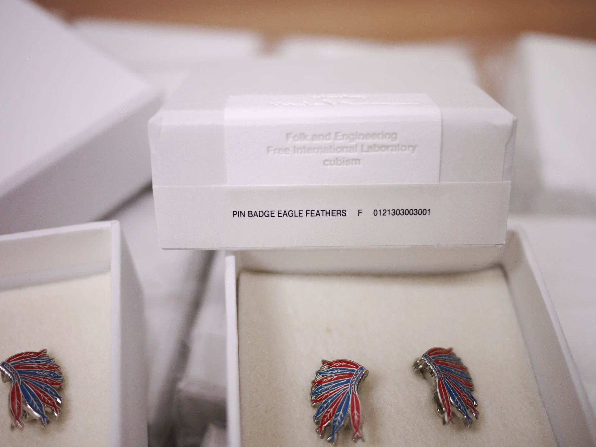 Visvim Visvim Eagle Feathers Pin Badge F F Size ONE SIZE - 6 Thumbnail