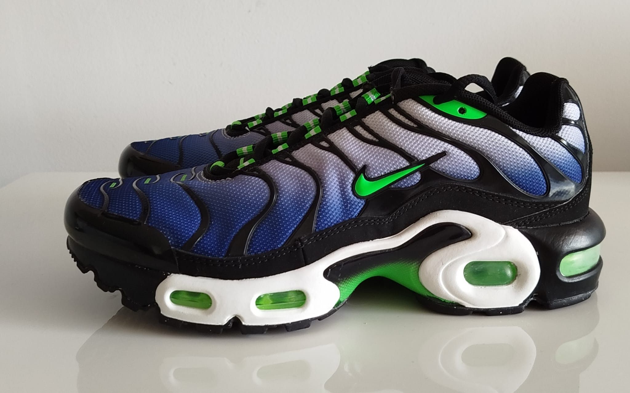 Nike Nike Air Max Plus (GS) CD0609-021 Size US 6.5 / IT 36.5 - 3 Thumbnail