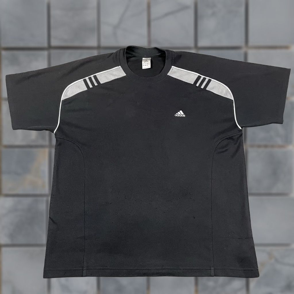 Adidas VINTAGE adidas T Shirt Adult Large Black Three Stripes Logo Distressed Workout L Size US L / EU 52-54 / 3 - 1 Thumbnail