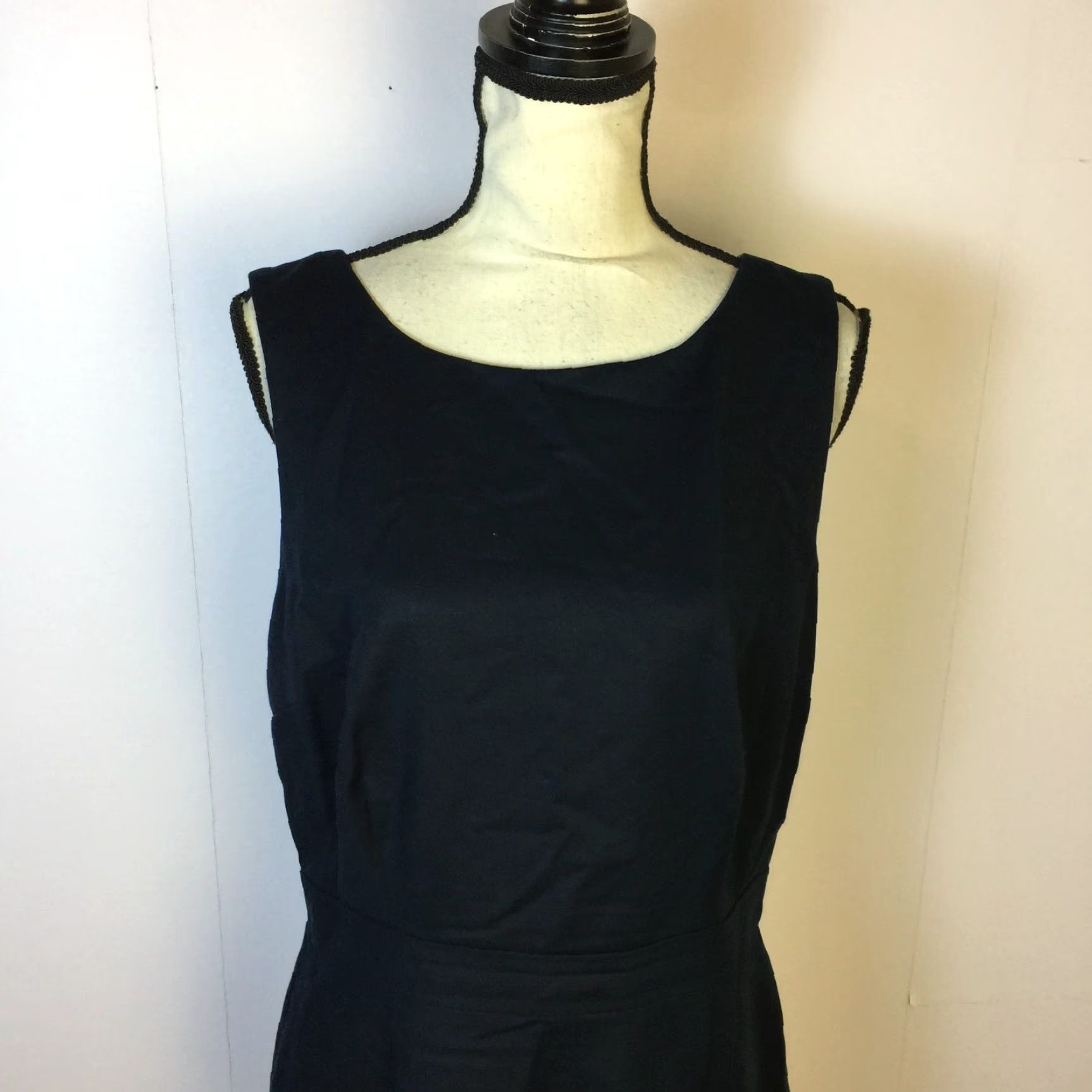 Banana Republic Sheath Dress Sz 14 Womans Navy Blue Sleeveless Lined  Flounce Hem