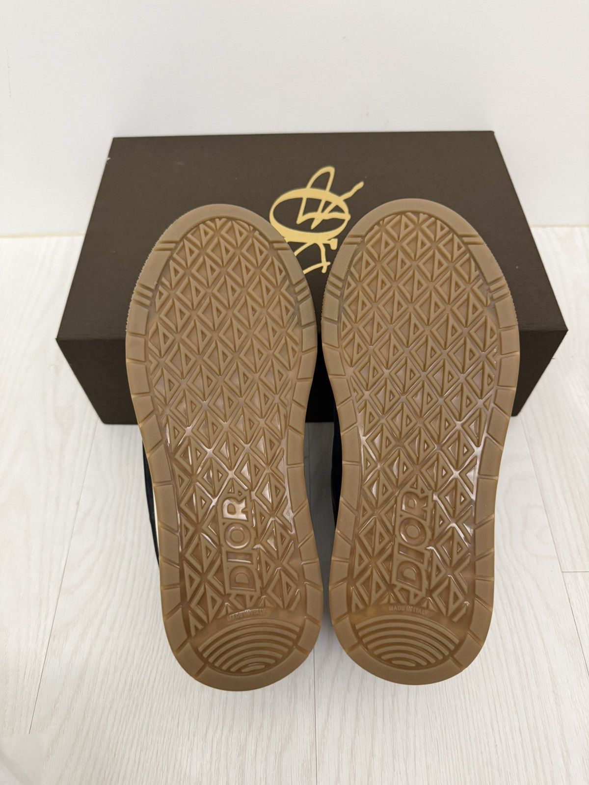 Dior × Travis Scott Dior B713 Cactus Jack Travis Scott Mocha Black Shoes Size US 9 / EU 42 - 12 Thumbnail